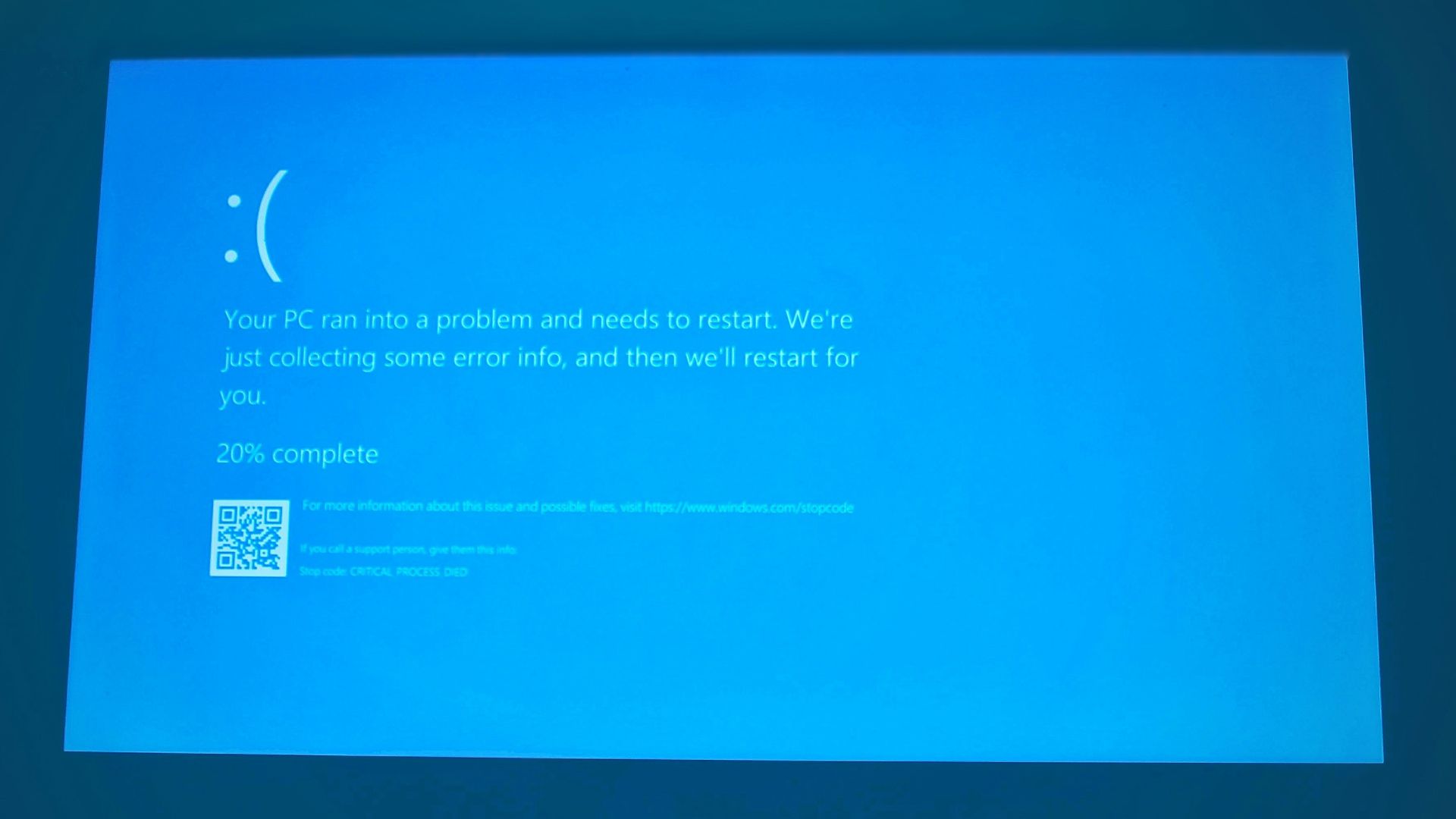 black flat screen computer monitor