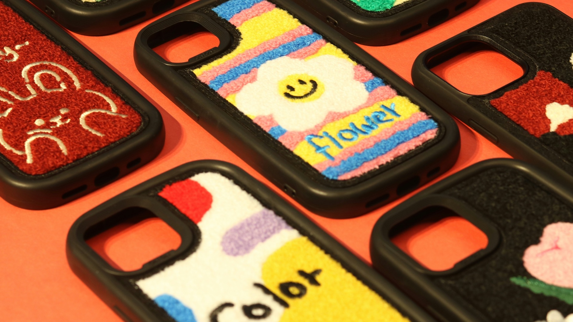 a group of cell phones sitting on top of a table