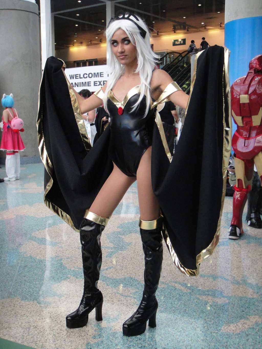 1024px-Anime_Expo_2011_-_Storm_of_the_X-Men-4.jpg