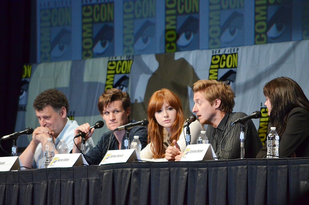 1024px-Doctor_Who_cast.jpg