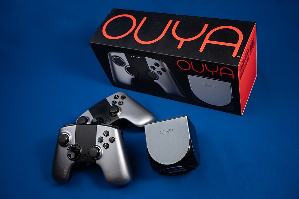 1024px-Ouya_with_controllers_and_box.jpg