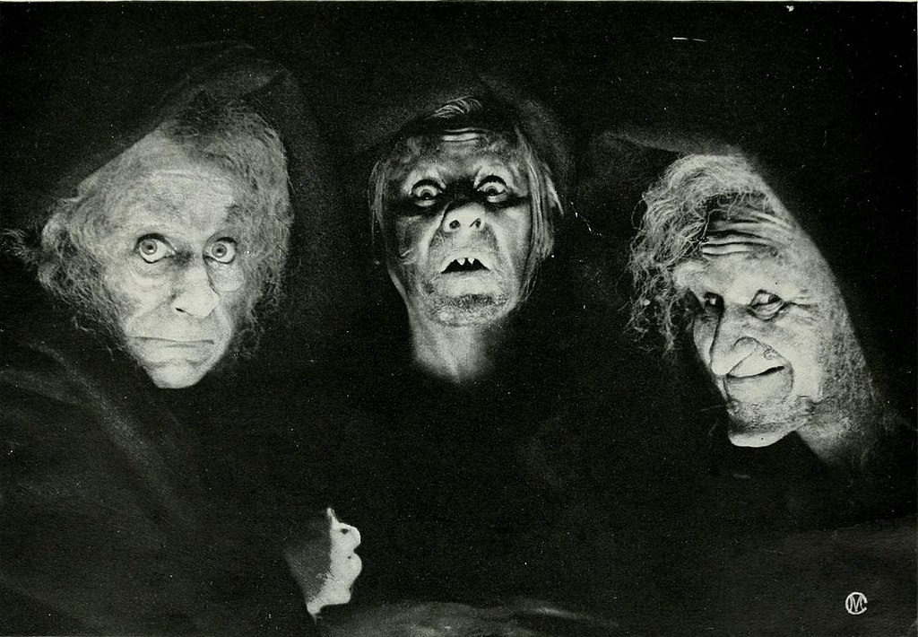 1024px-The_Three_Witches_in_Macbeth-2.jpg