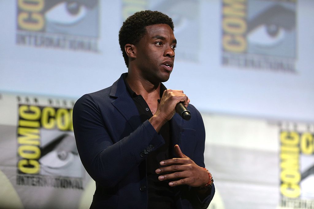 1024px-chadwickboseman28017833504-1-2.jpg