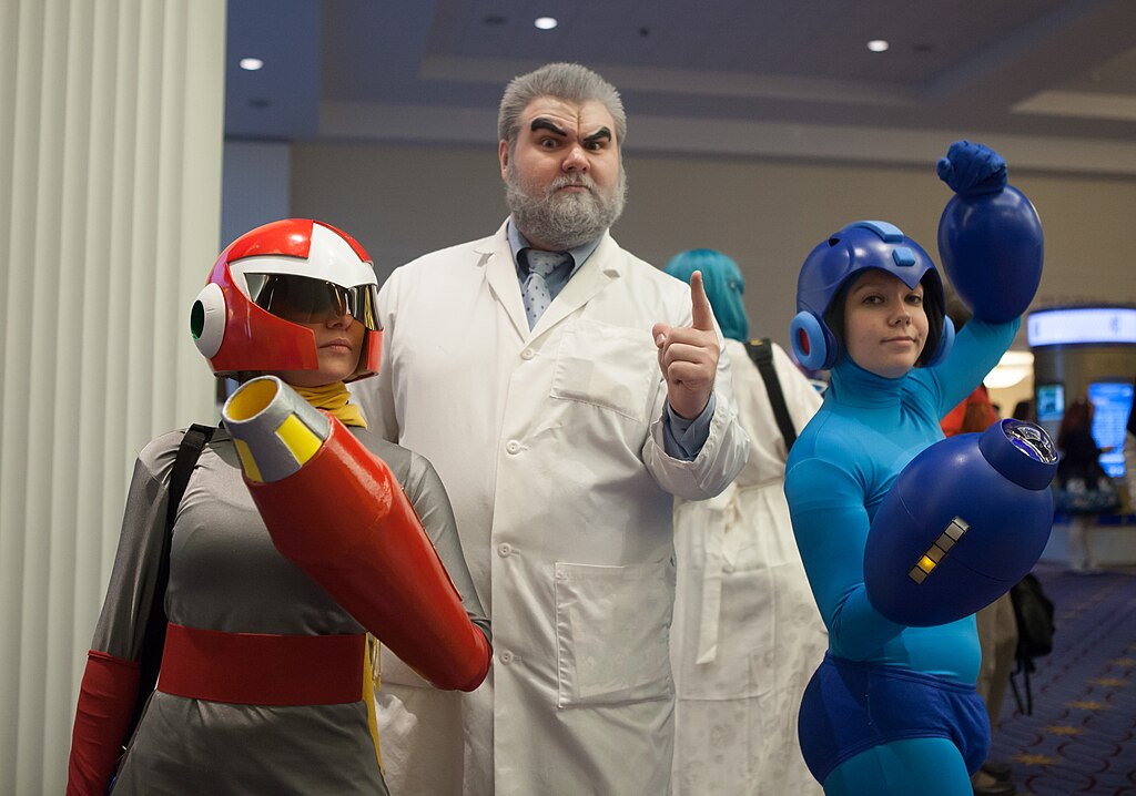 1024px-drlightprotomanandmegamancosplayersatkatsucon2013-1.jpg