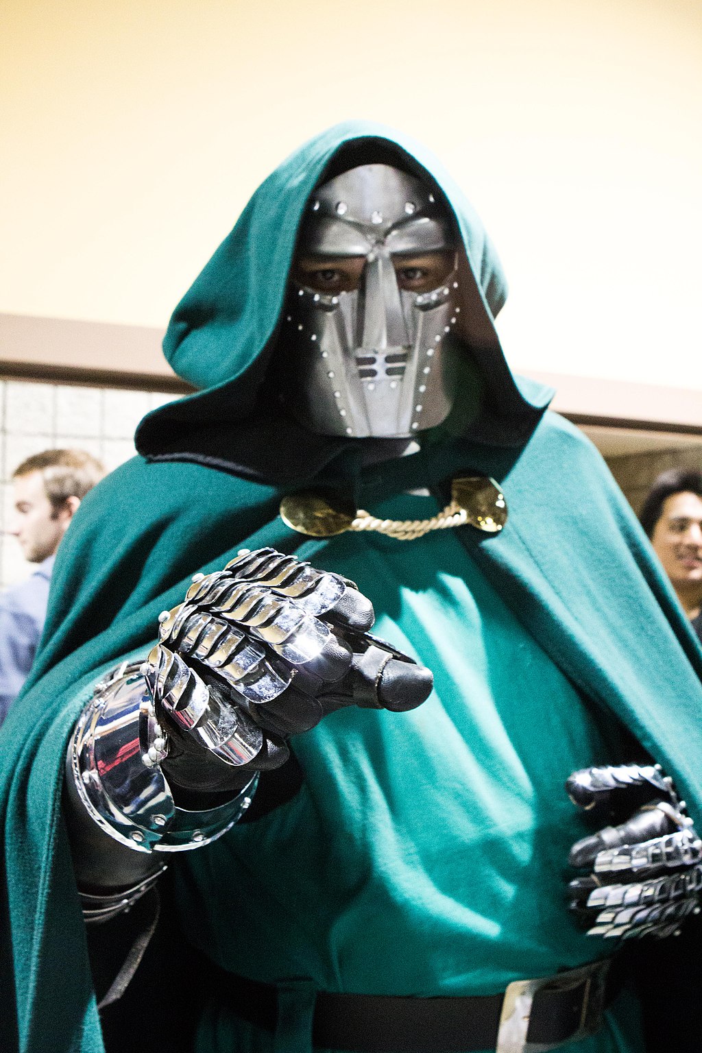 1024px-lbcc2013-doctordoom11027746756.jpg