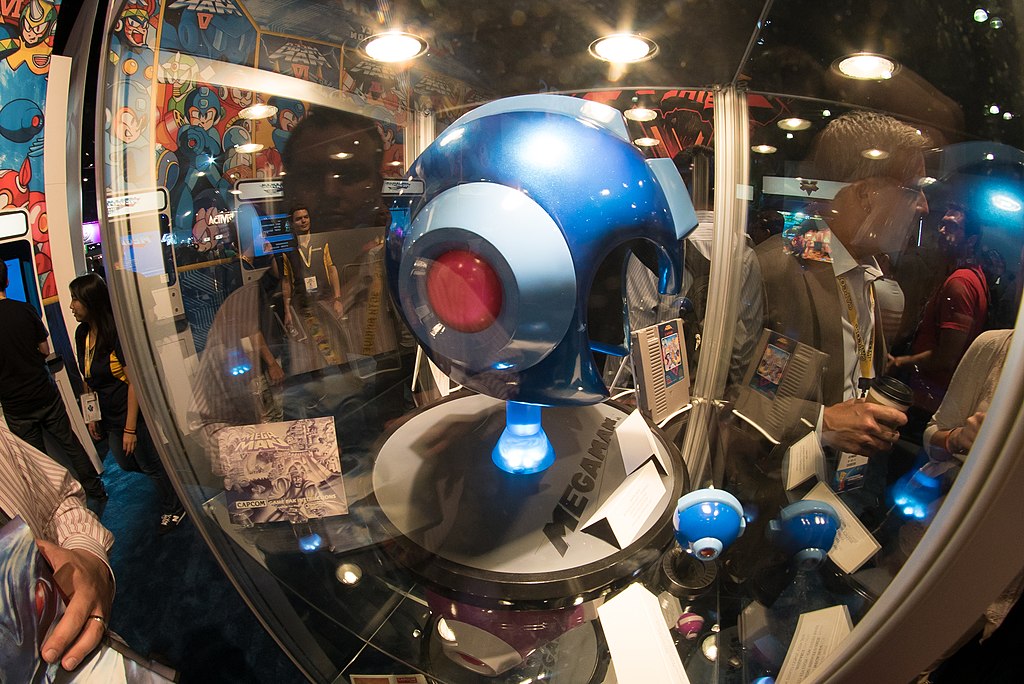 1024px-megamanhelmetavailablewithcollectorseditionsoon18849127746.jpg
