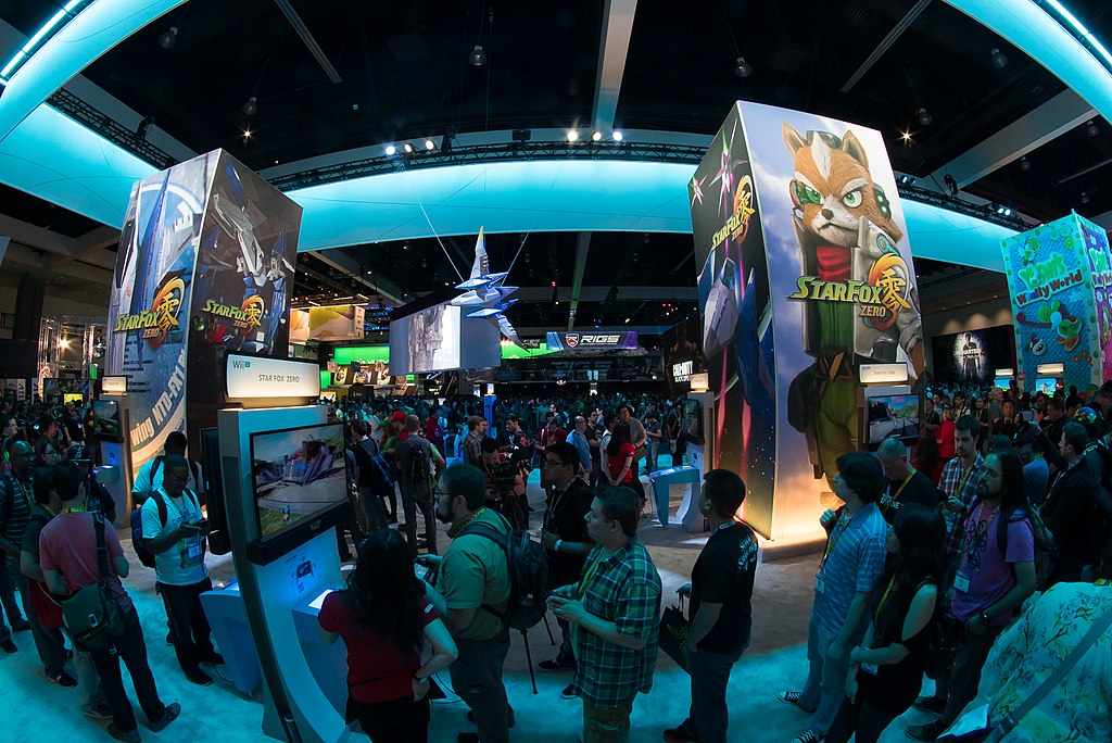 1024px-morestarfoxzero18688451560.jpg