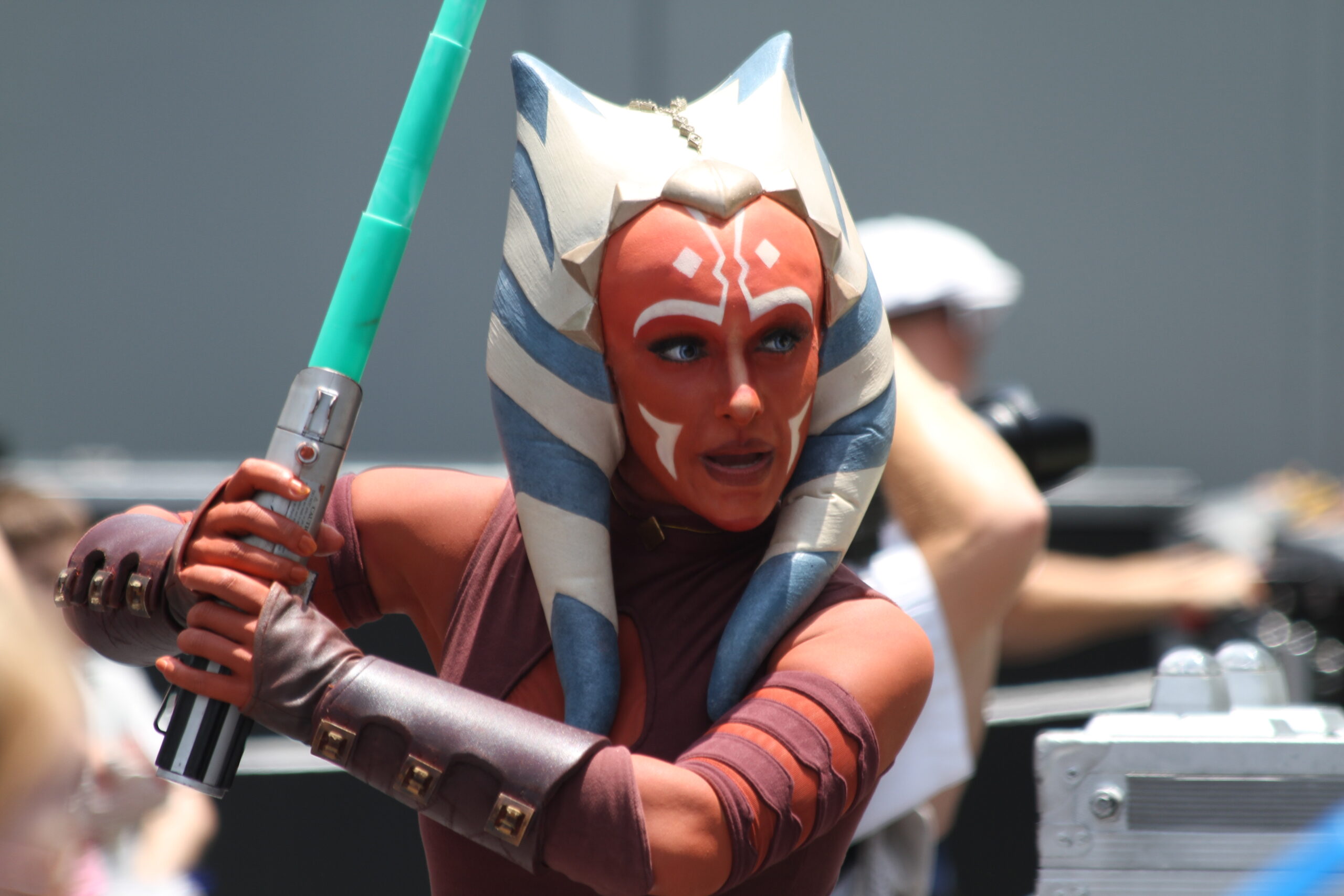 Ahsoka_Tano_costume-scaled-2.jpg