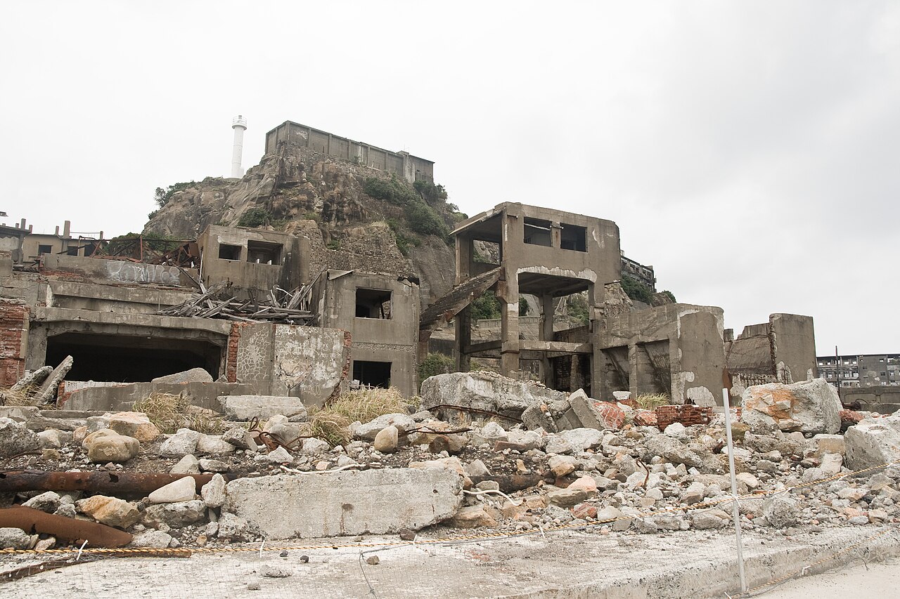 Hashima_Island_12.jpg