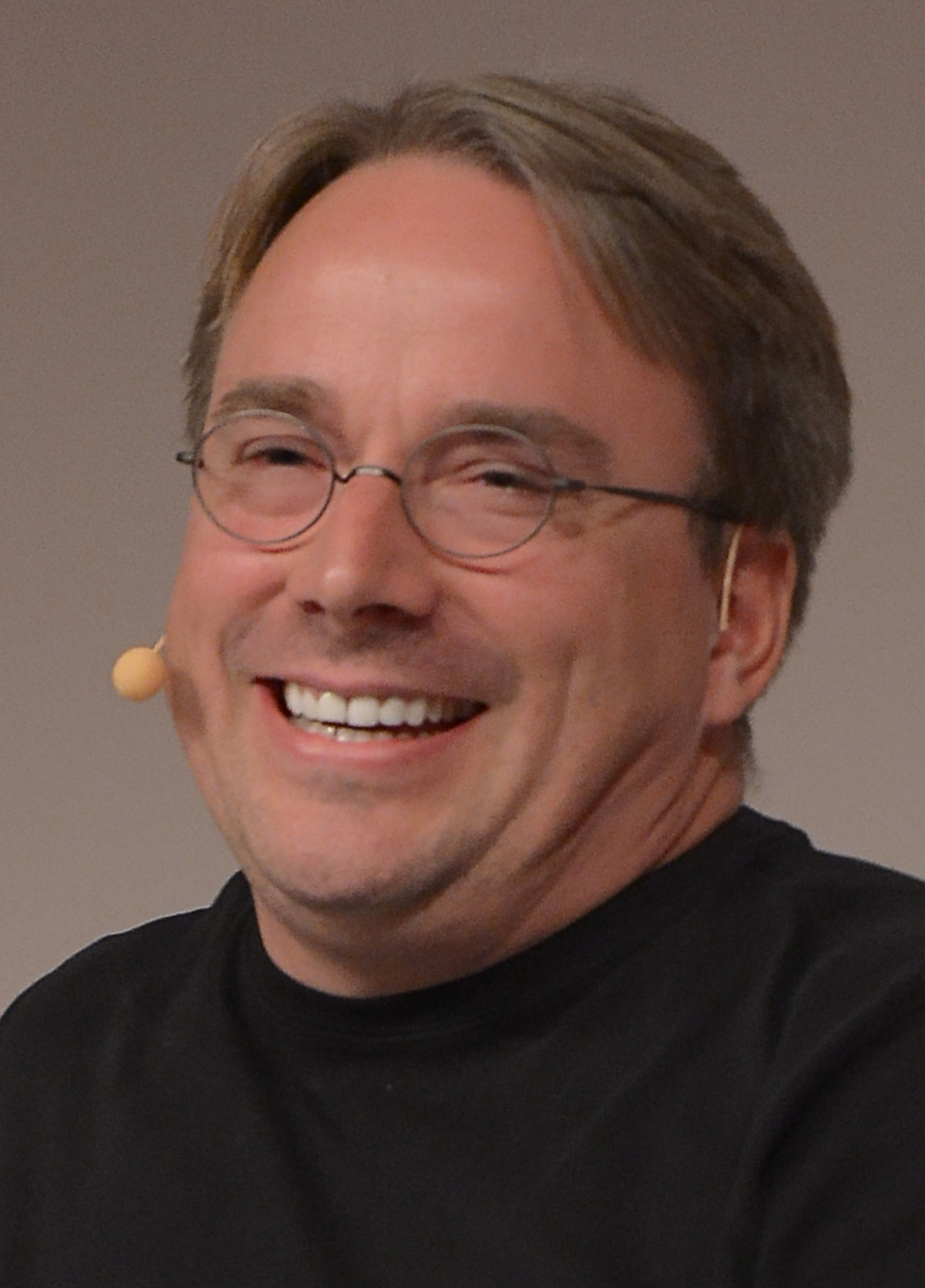 LinuxCon_Europe_Linus_Torvalds_03_2528cropped2529.jpg