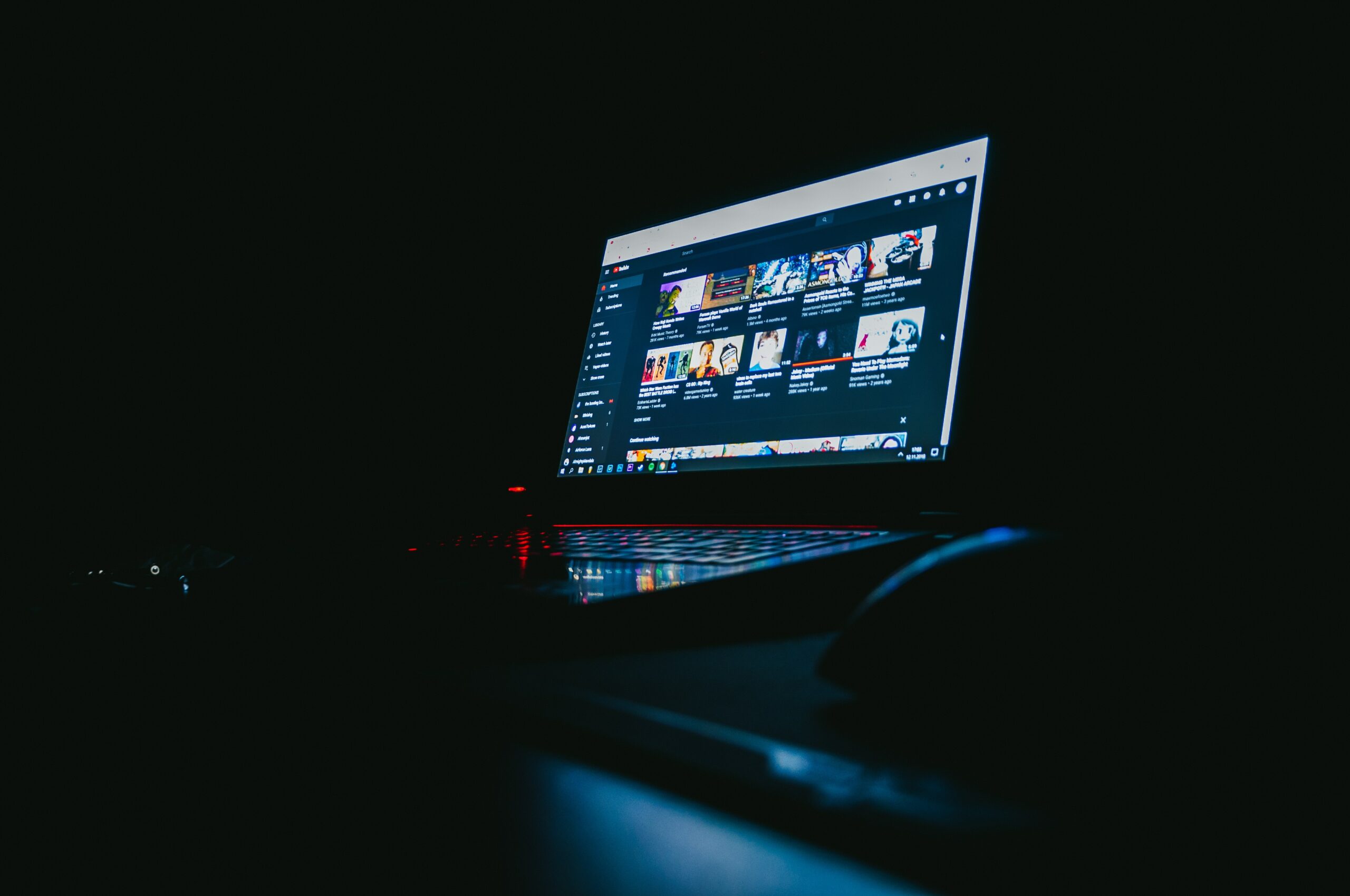 leon-bublitz-uDTzfsGJihw-unsplash-scaled-1.jpg