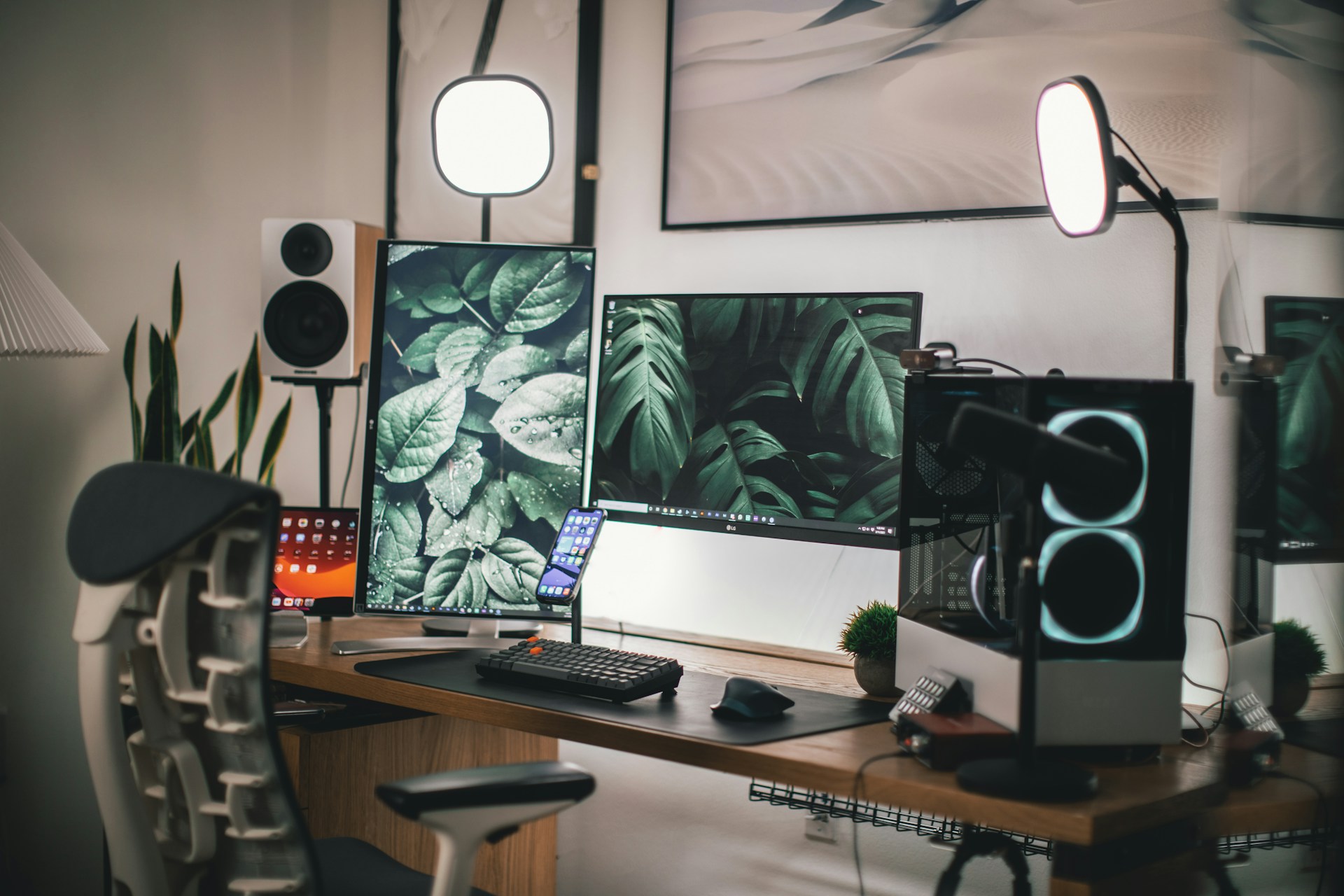 roberto-nickson-gvm2wm3v5pa-unsplash1-3.jpg