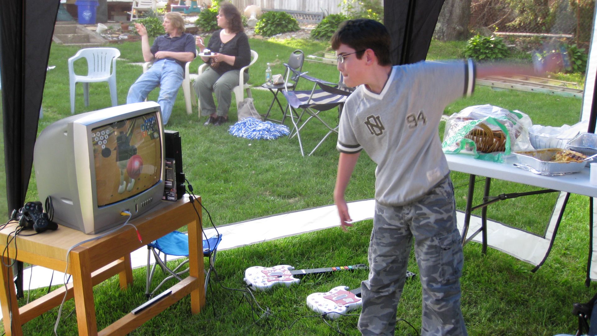 File:Kid playing Wii Bowling 20080510.jpg