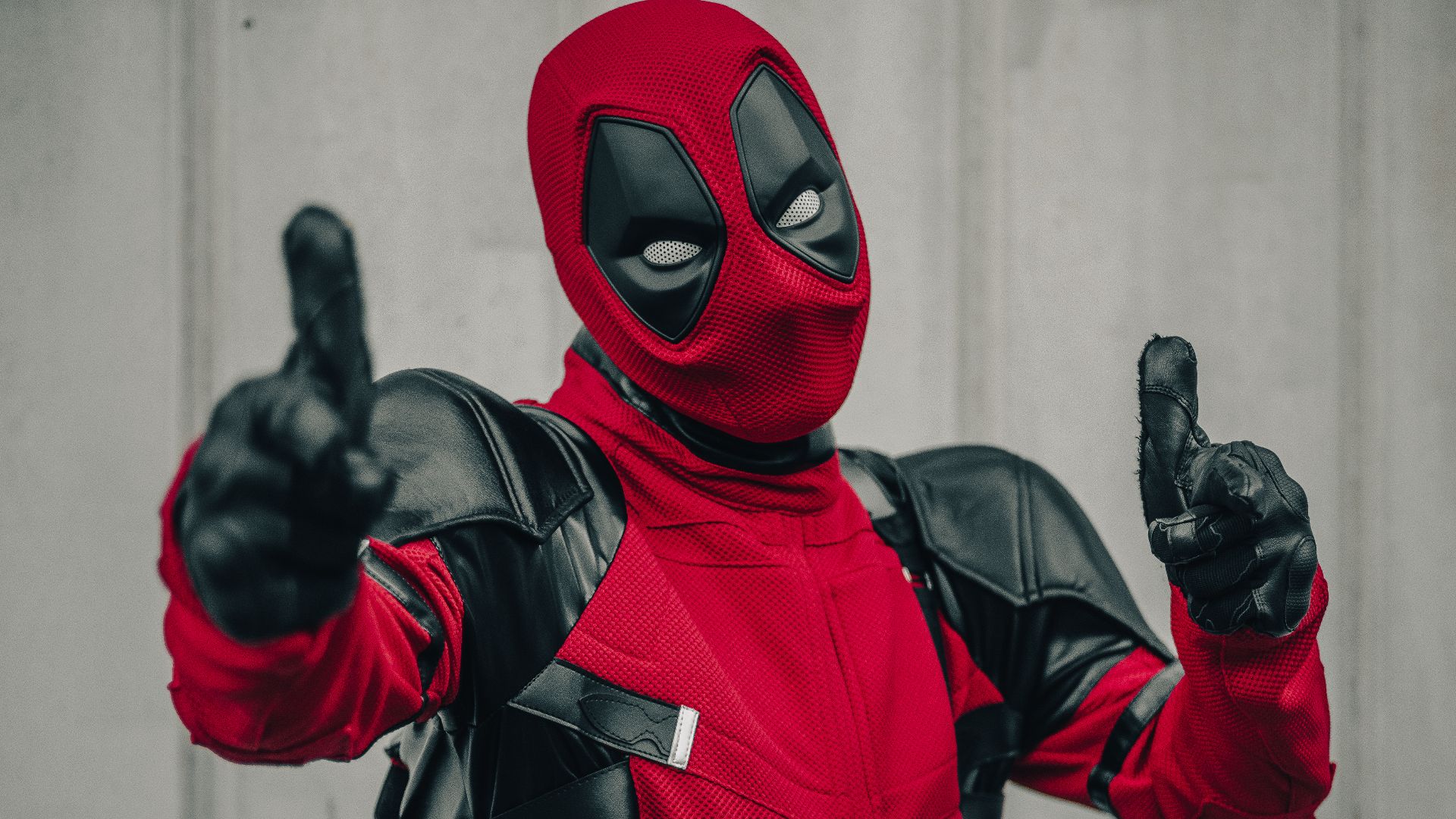 File:Supanova 2022 Cosplay of Deadpool.jpg