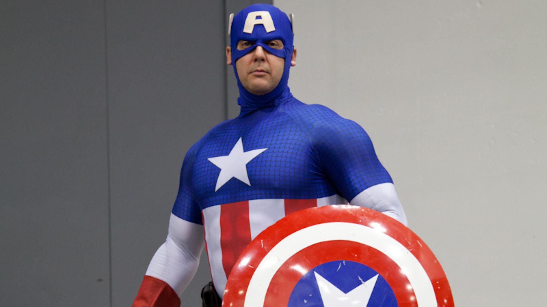 File:Captain America cosplay o.jpg