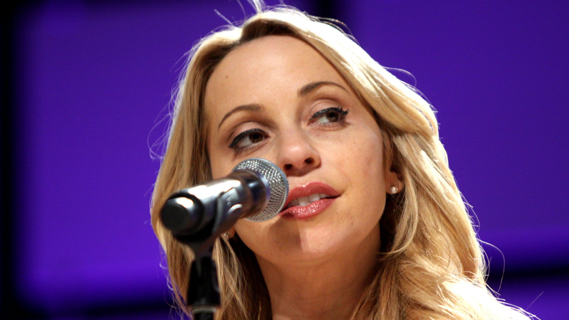 File:Tara Strong - 8853755593.jpg