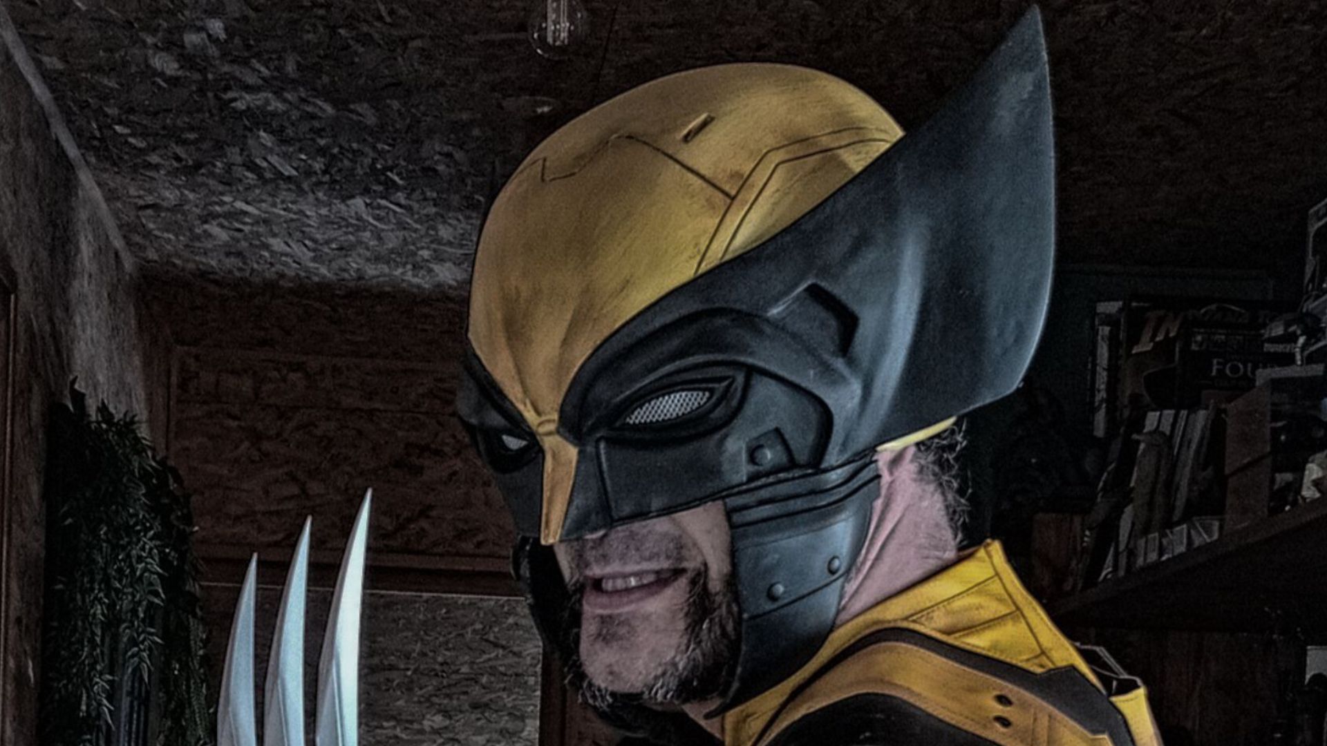 File:Costume Jaune et bleu de wolverine vu dans deadpool 3.jpg