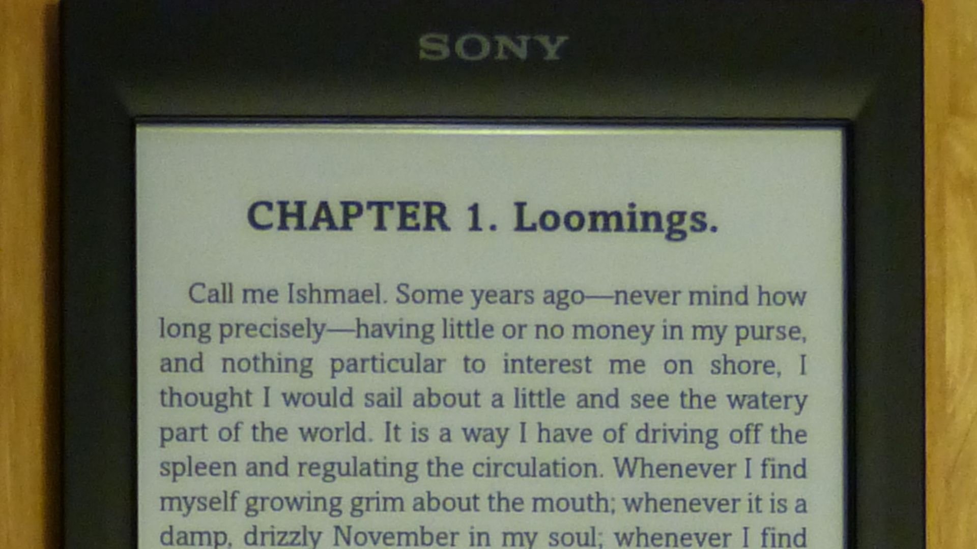 File:Sony Reader PRS-T2, black.jpg