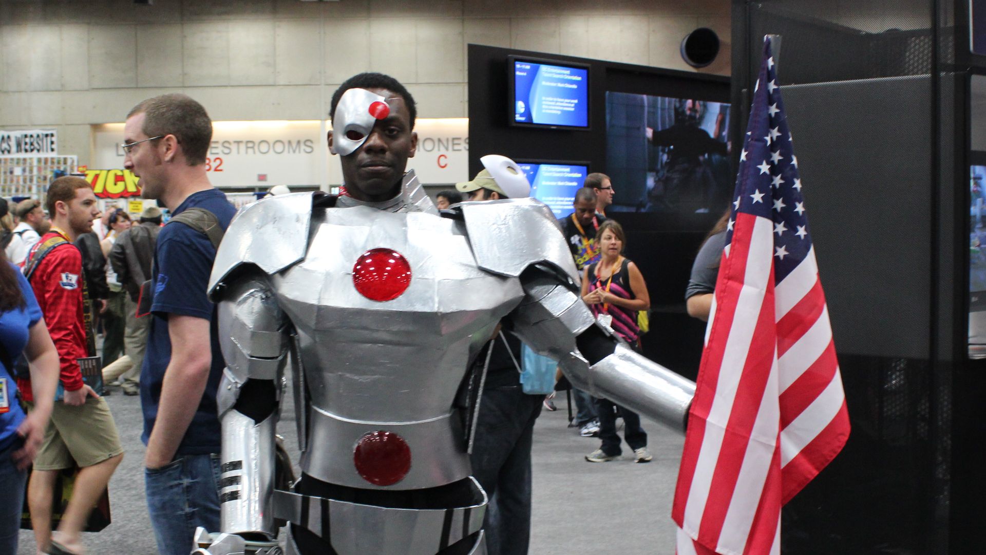 File:SDCC 2012 - Cyborg (7573119816).jpg