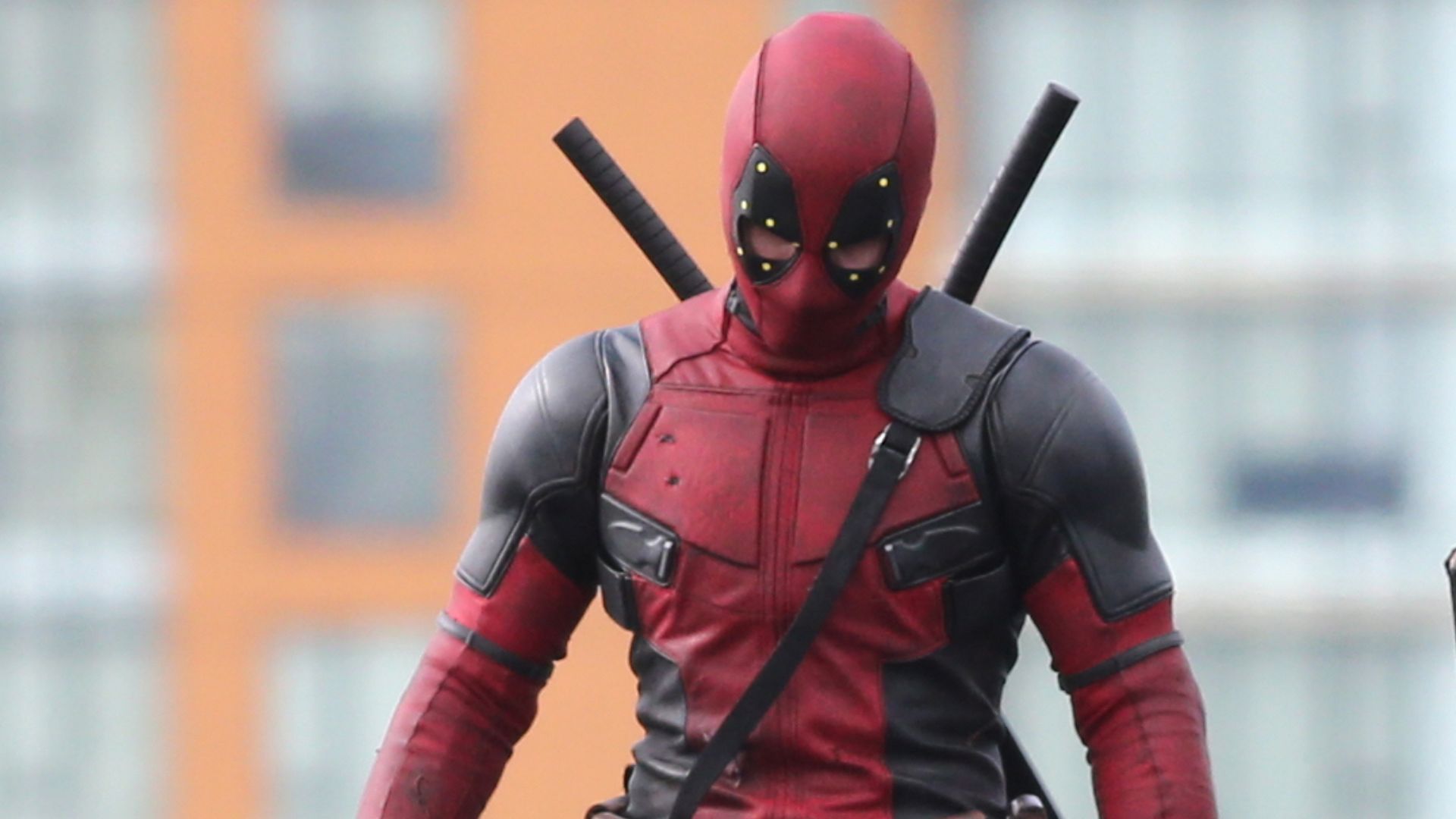 File:Deadpool, Georgia Viaduct, Vancouver, April 6 2015 - 3.jpg