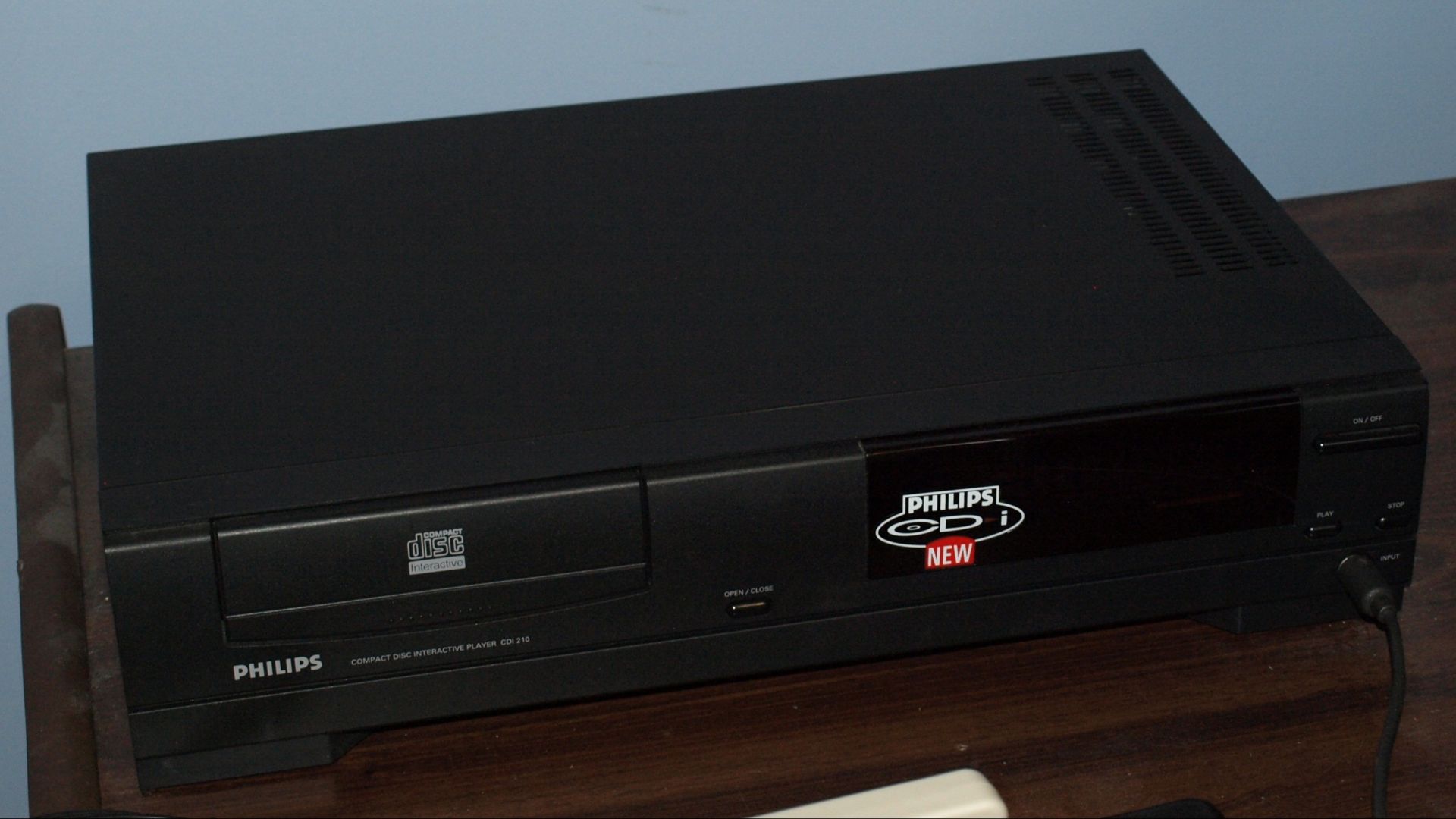 File:Philips CD-i 210 45.jpg