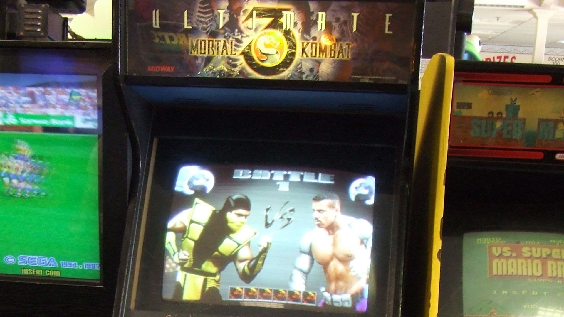 File:Ultimatemortalkombat3arcade.jpg