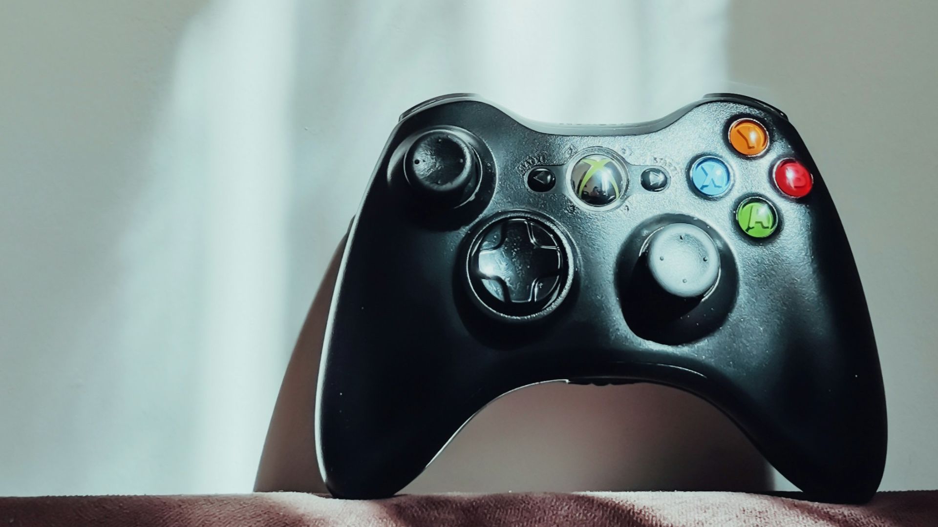 black xbox one game controller