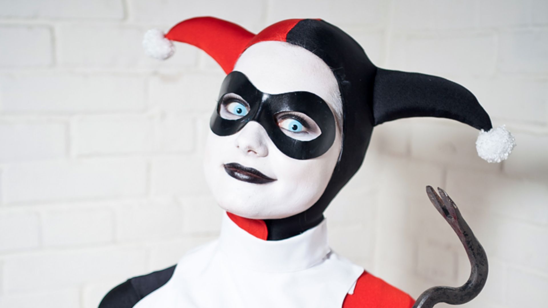 File:Cosplay of Harley Quinn at AVAExpo 3.jpg
