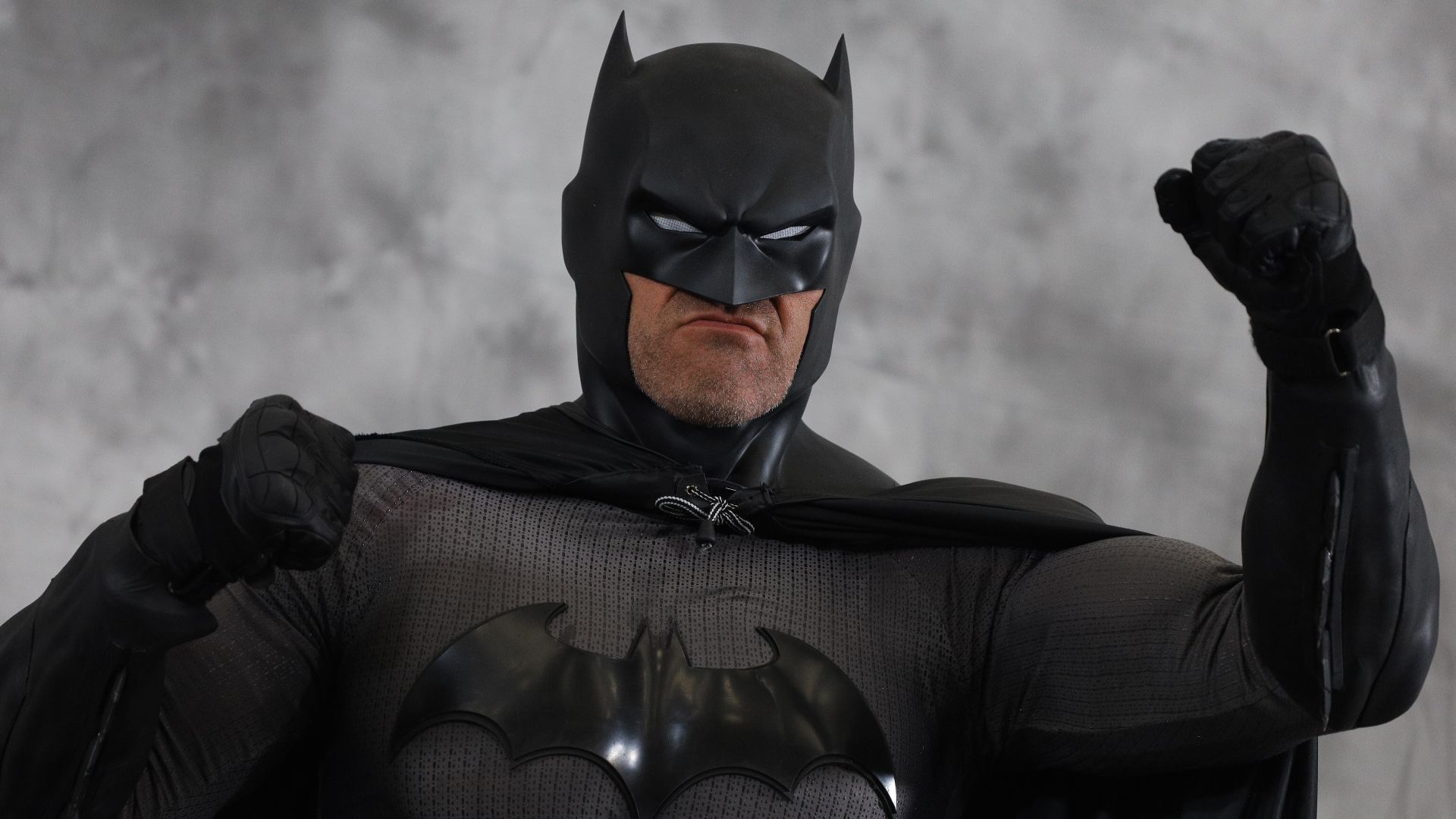 File:San Diego Comic-Con 2024 Masquerade - Cosplay of Batman 1.jpg