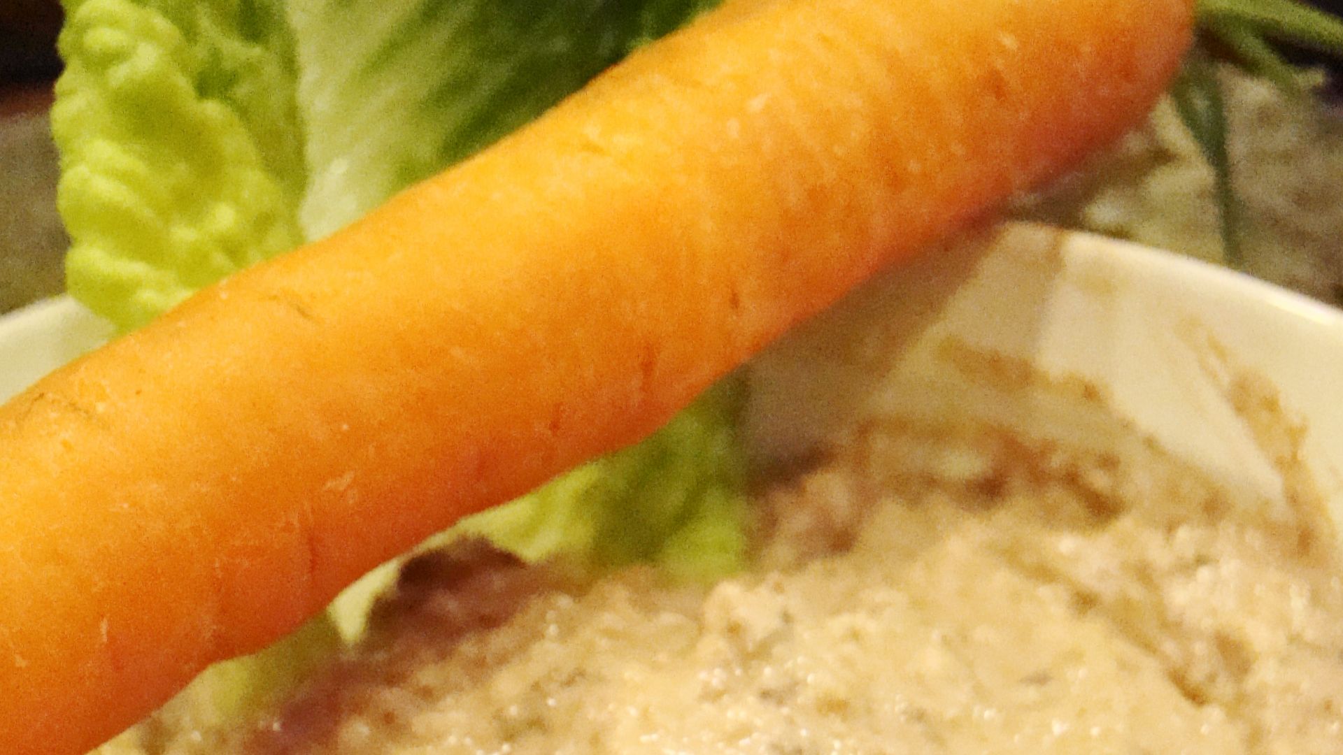 File:Hummus and carrot (3841125815).jpg