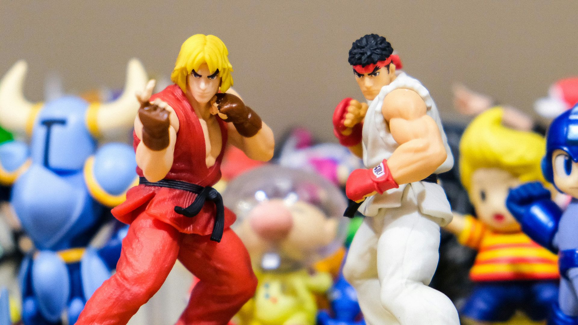 Street Fighter Ken and Ryu figurines
