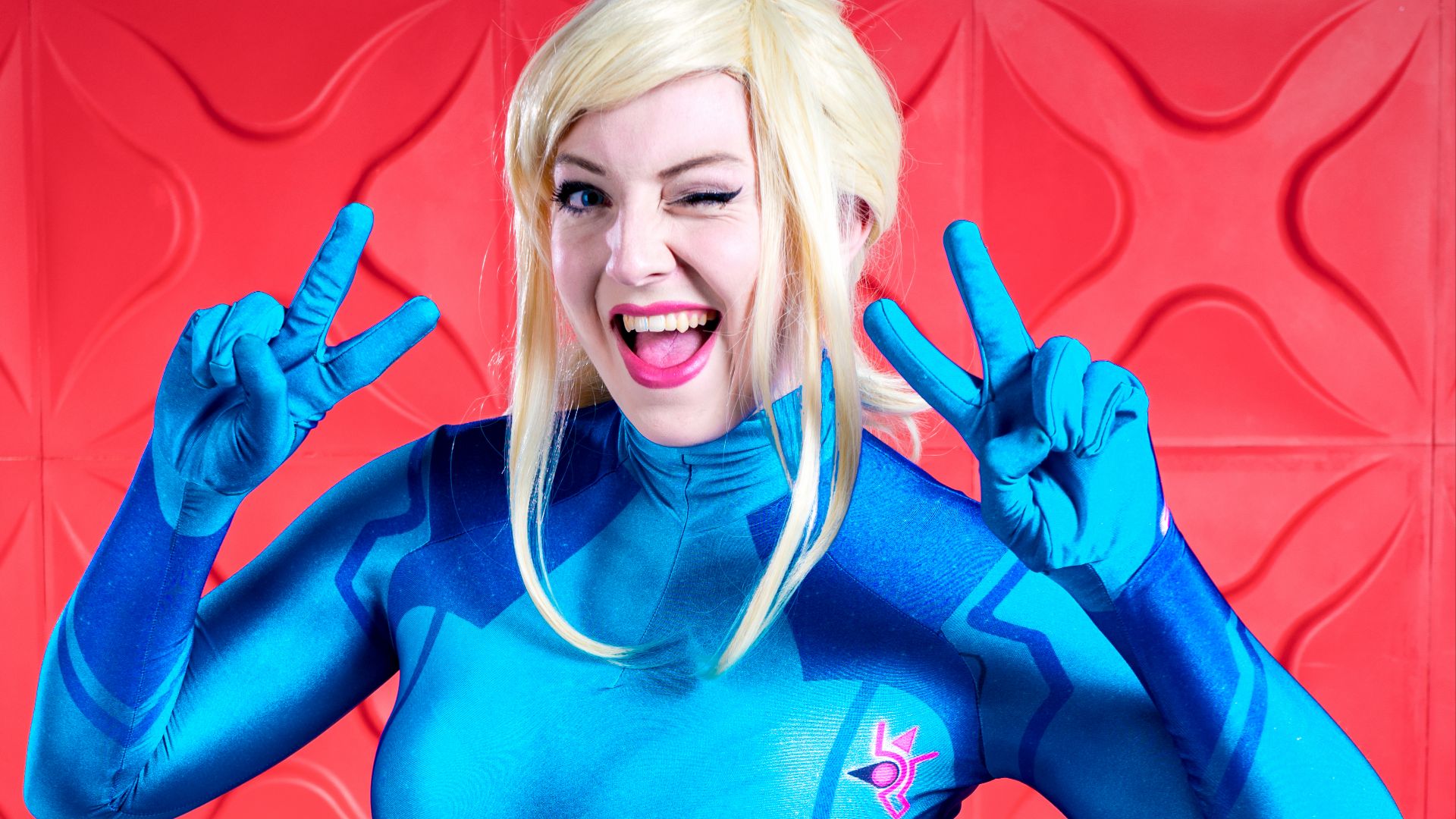 File:Samus Aran Cosplay (Lumino Studios Shoot - Dapper Geek News) 01.jpg