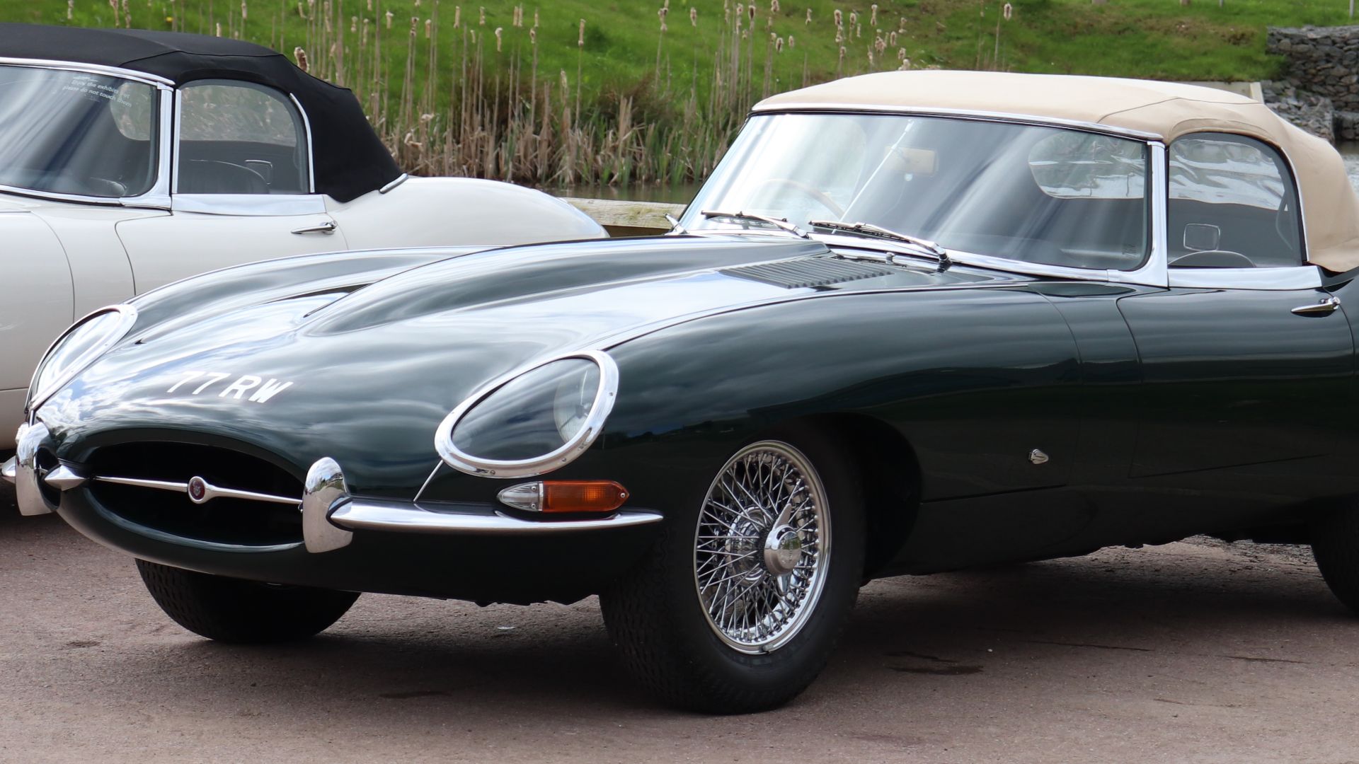 File:1961 Jaguar E-Type S1 3.8.jpg