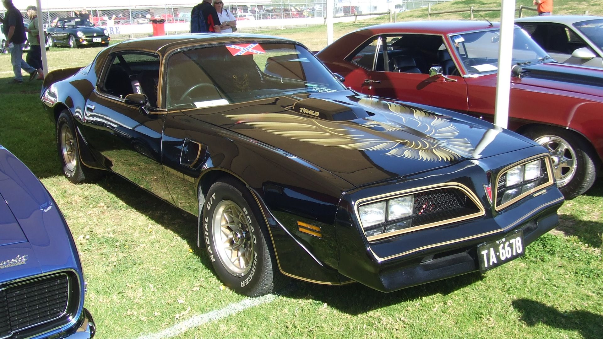 File:Pontiac Firebird Trans Am (15384105693).jpg
