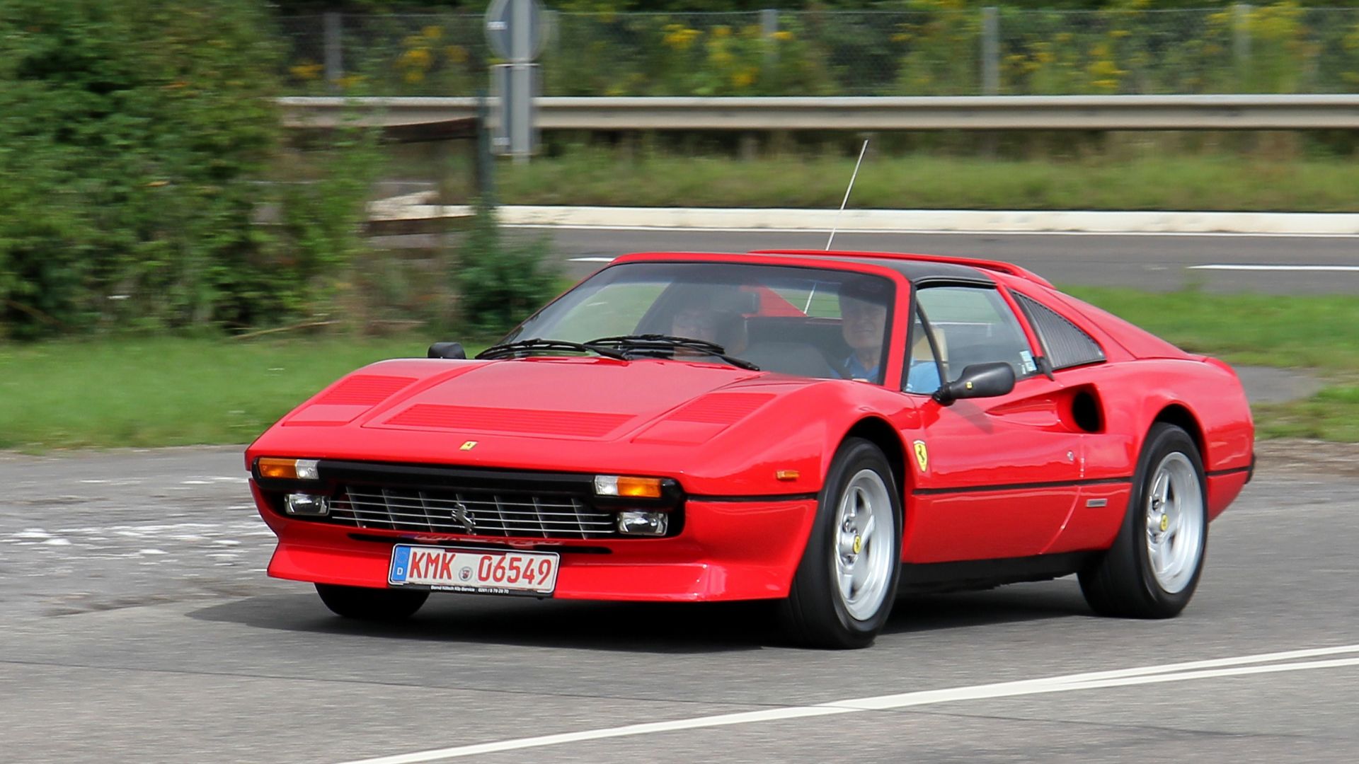 File:Ferrari 308 quattrovalvole (Spu 2013-09-15).JPG