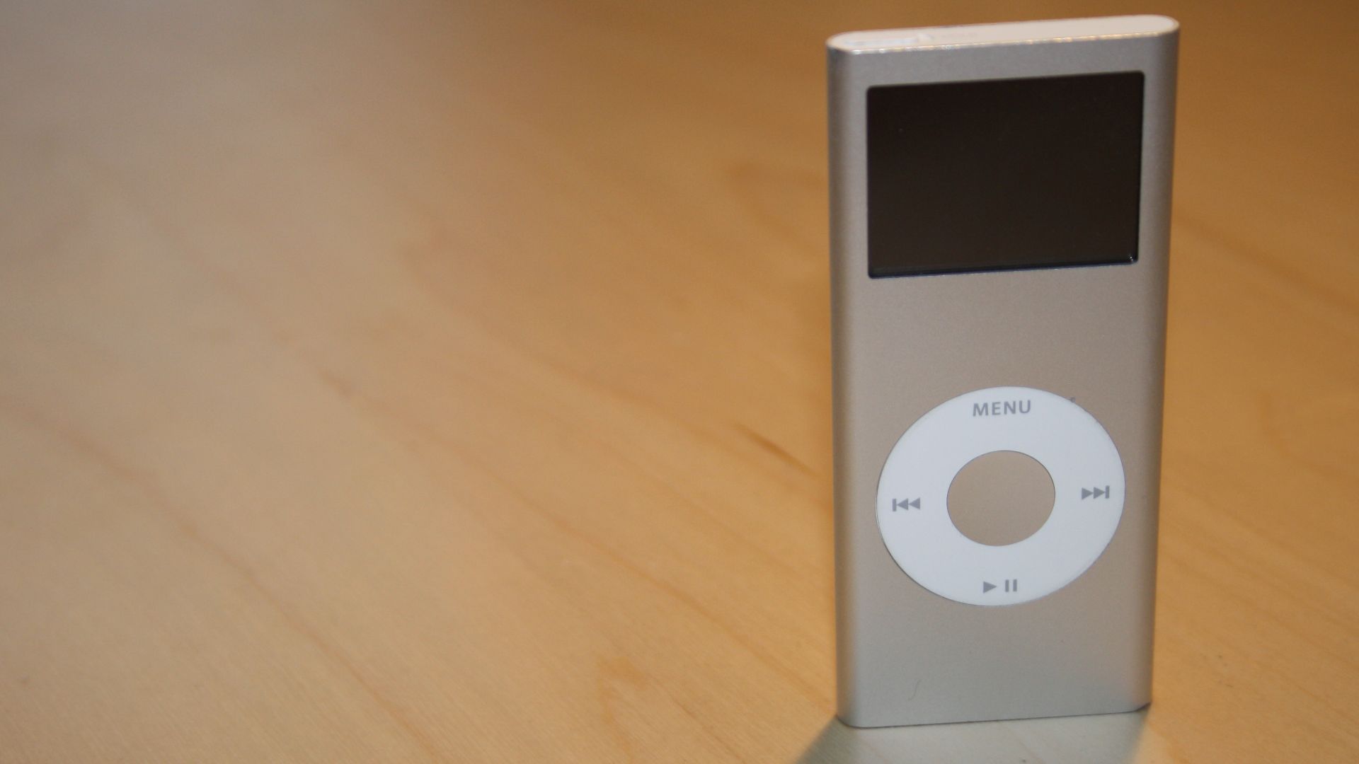 File:IPod Nano 2G track wheel.jpg