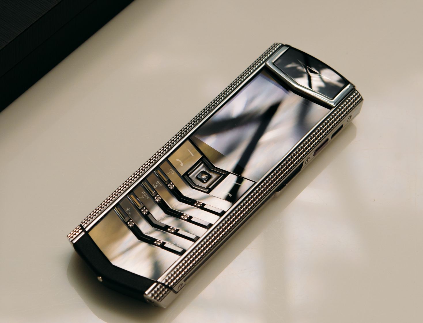 10 Forgotten Cell Phone Manufacturers & 10 That Rule The Industry