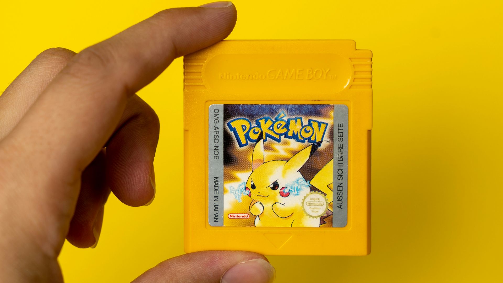 nintendo game boy pokemon game cartridge
