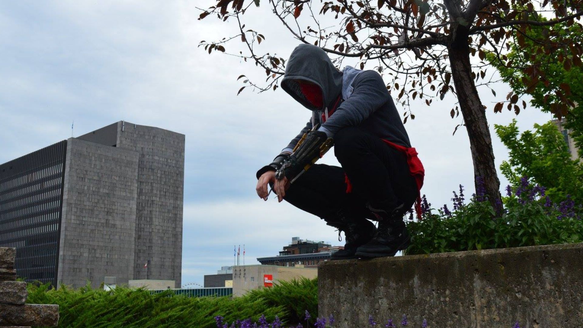 File:Assassins Creed Cosplay.jpg