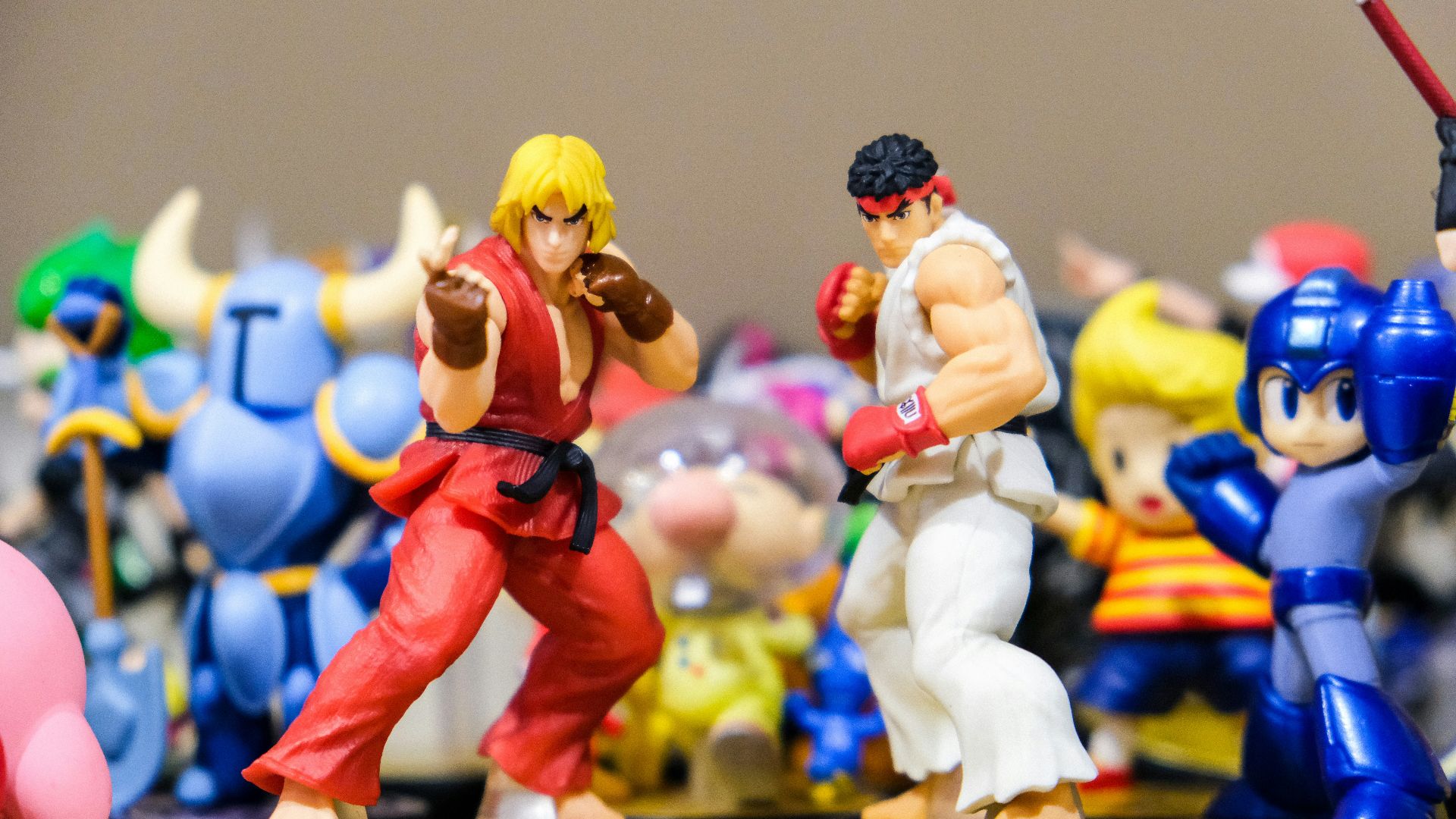 Street Fighter Ken and Ryu figurines