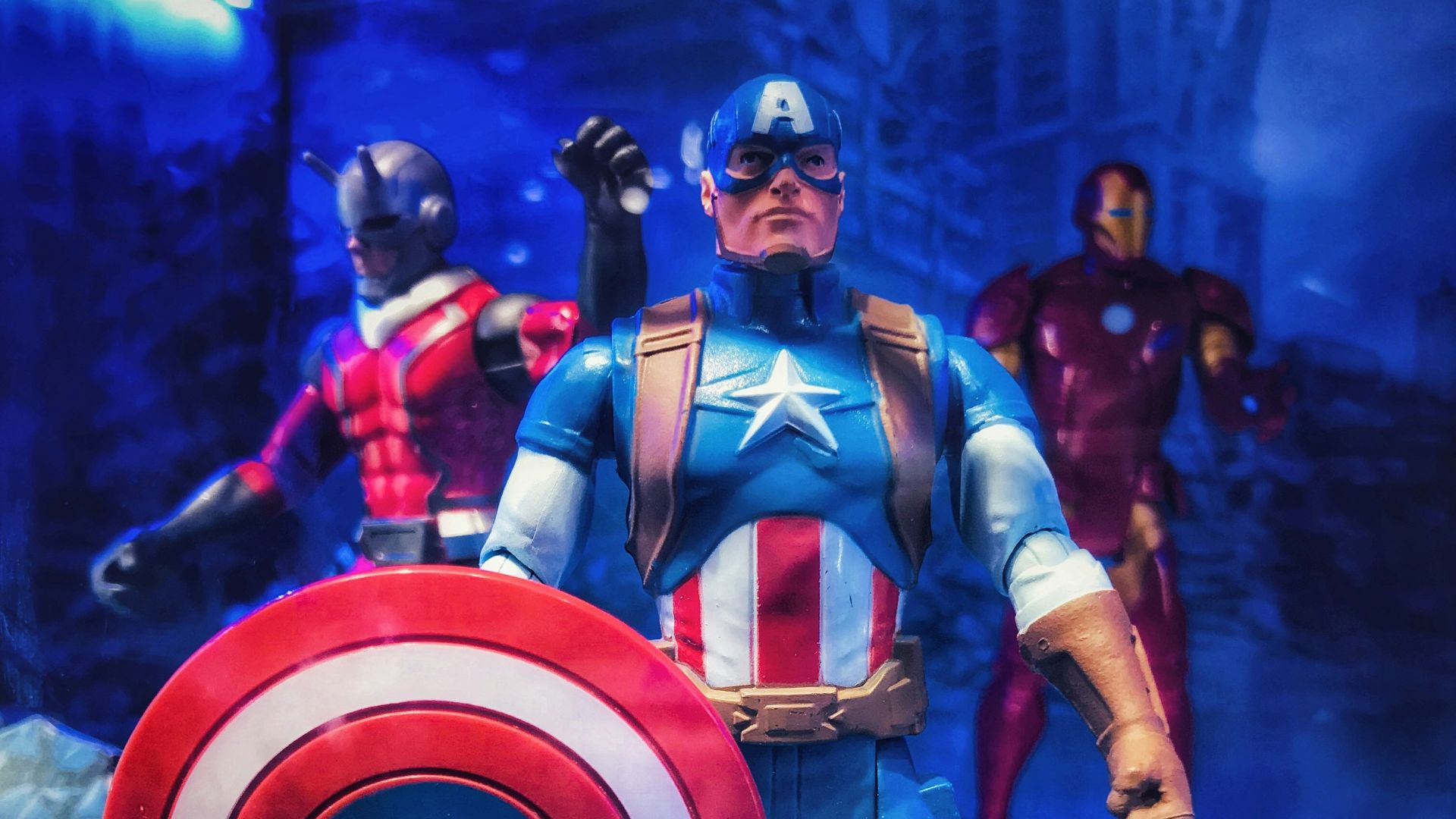 Marvel Captain America figurine