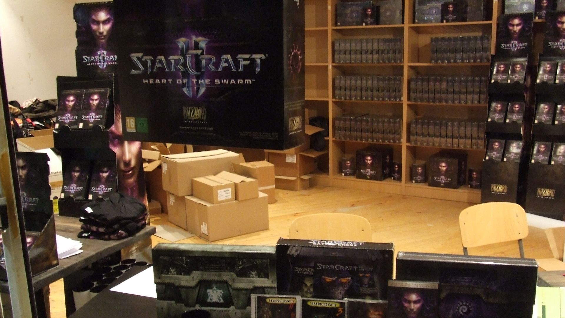 File:StarCraft 2 Hearth of the Swarm launch party, 2013, Hungary 2.jpg