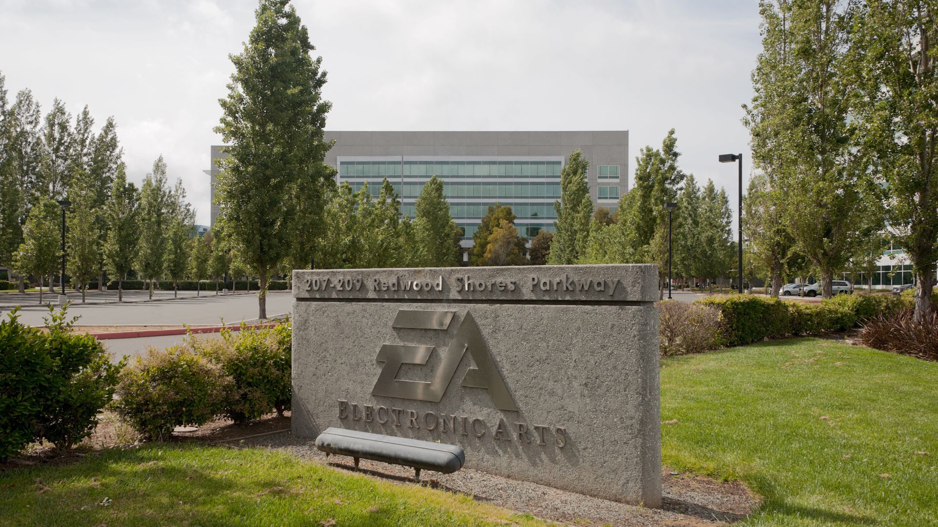 File:Electronic Arts Redwood City May 2011.jpg