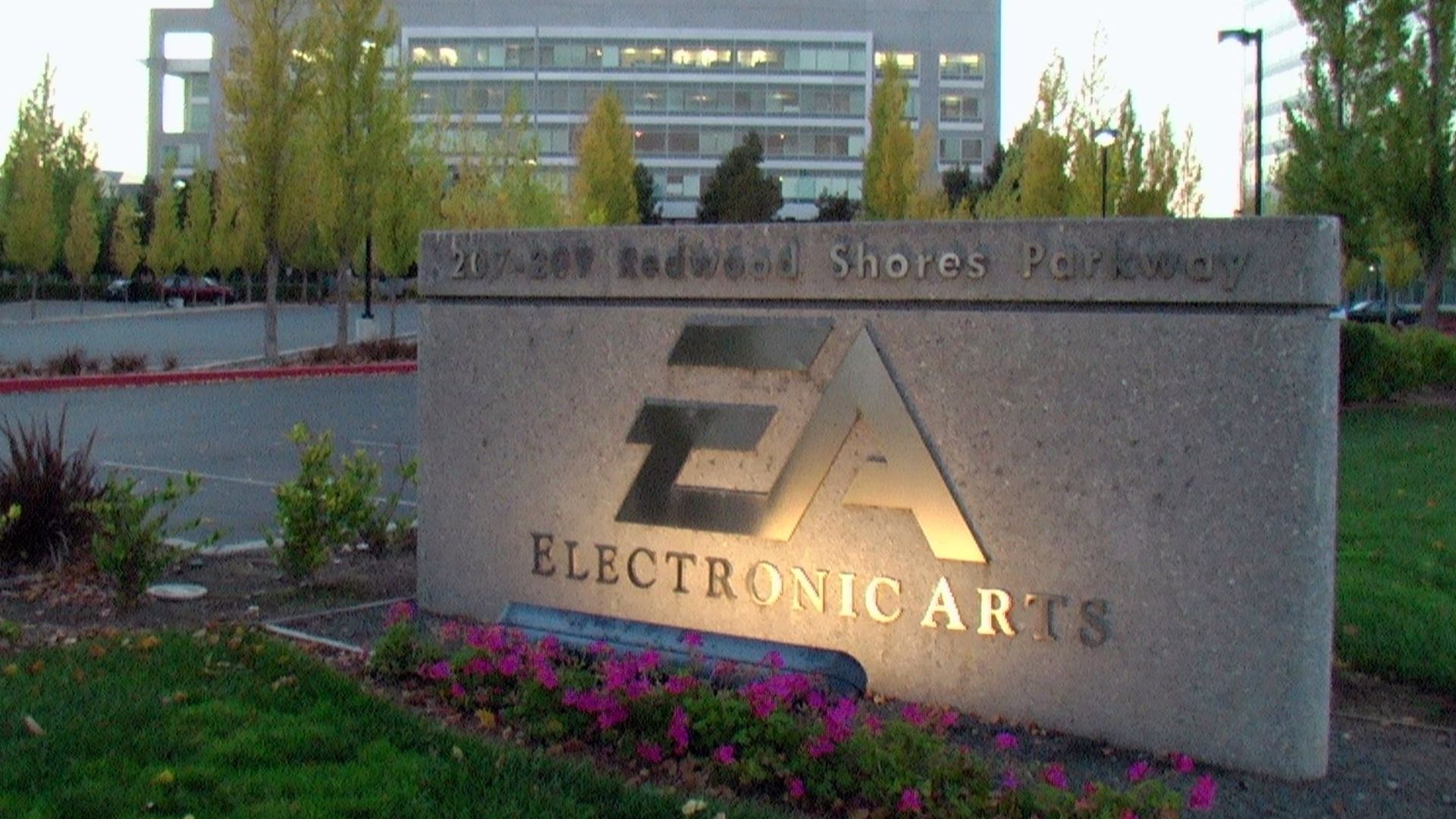 File:EA Building RedwoodShores.JPG