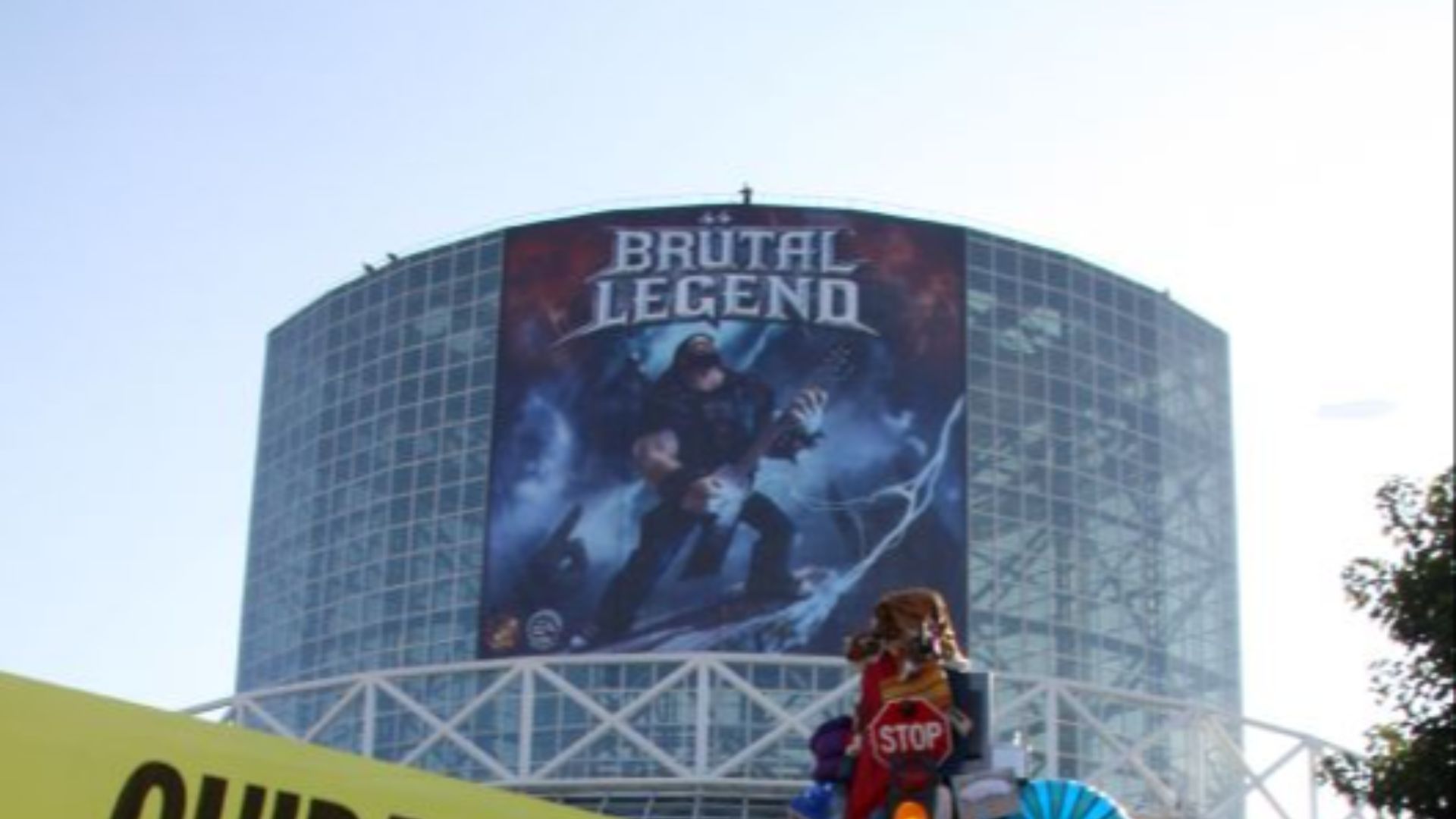 File:Brutal Legend South Hall home time.jpg