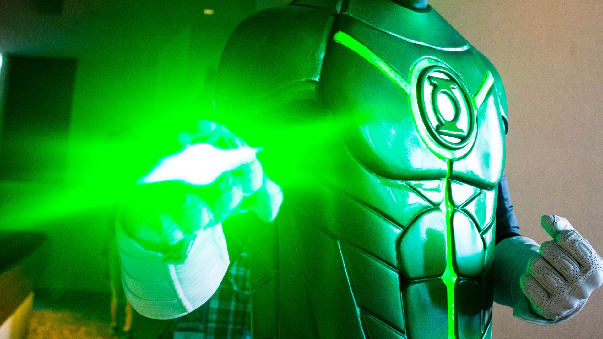File:Dragon Con 2013 - Injustice Green Lantern (9694254229).jpg