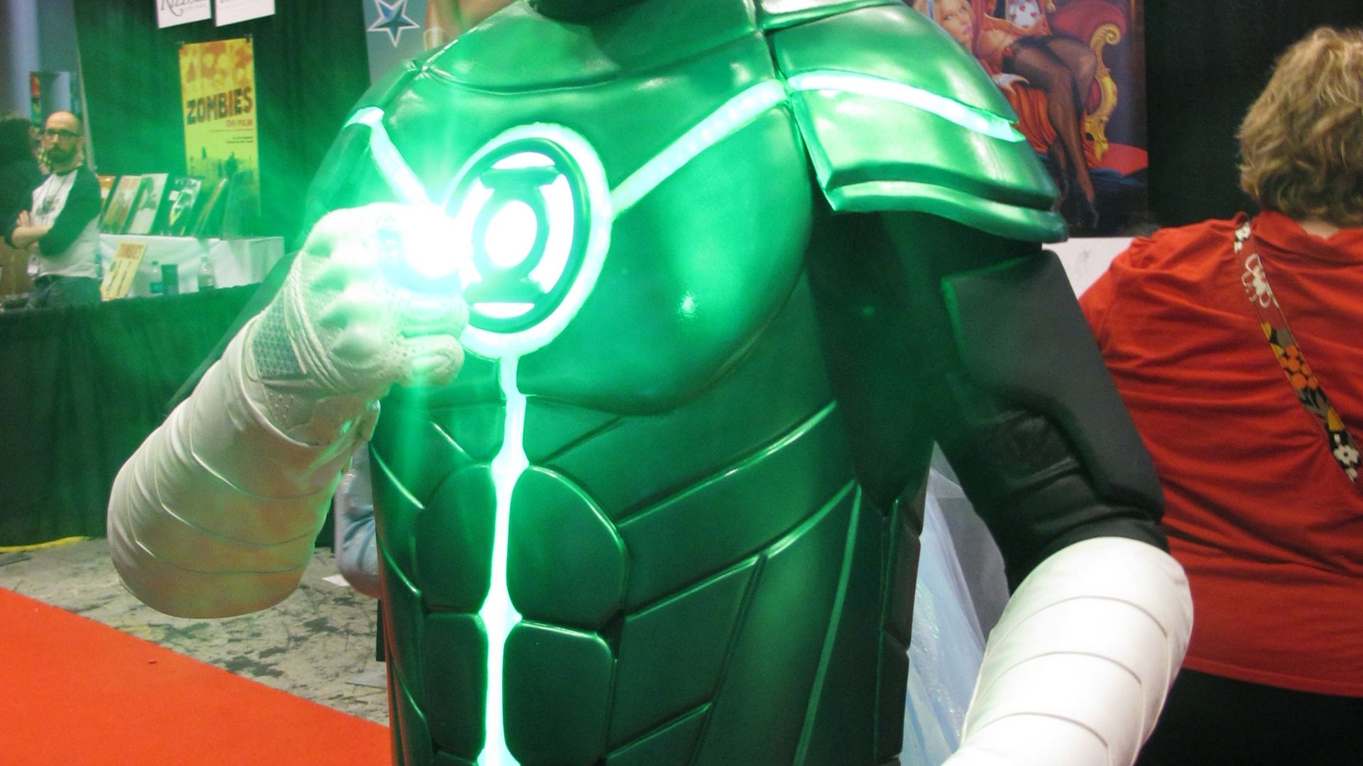 File:NYCC 2014 - Green Lantern (15488344956).jpg