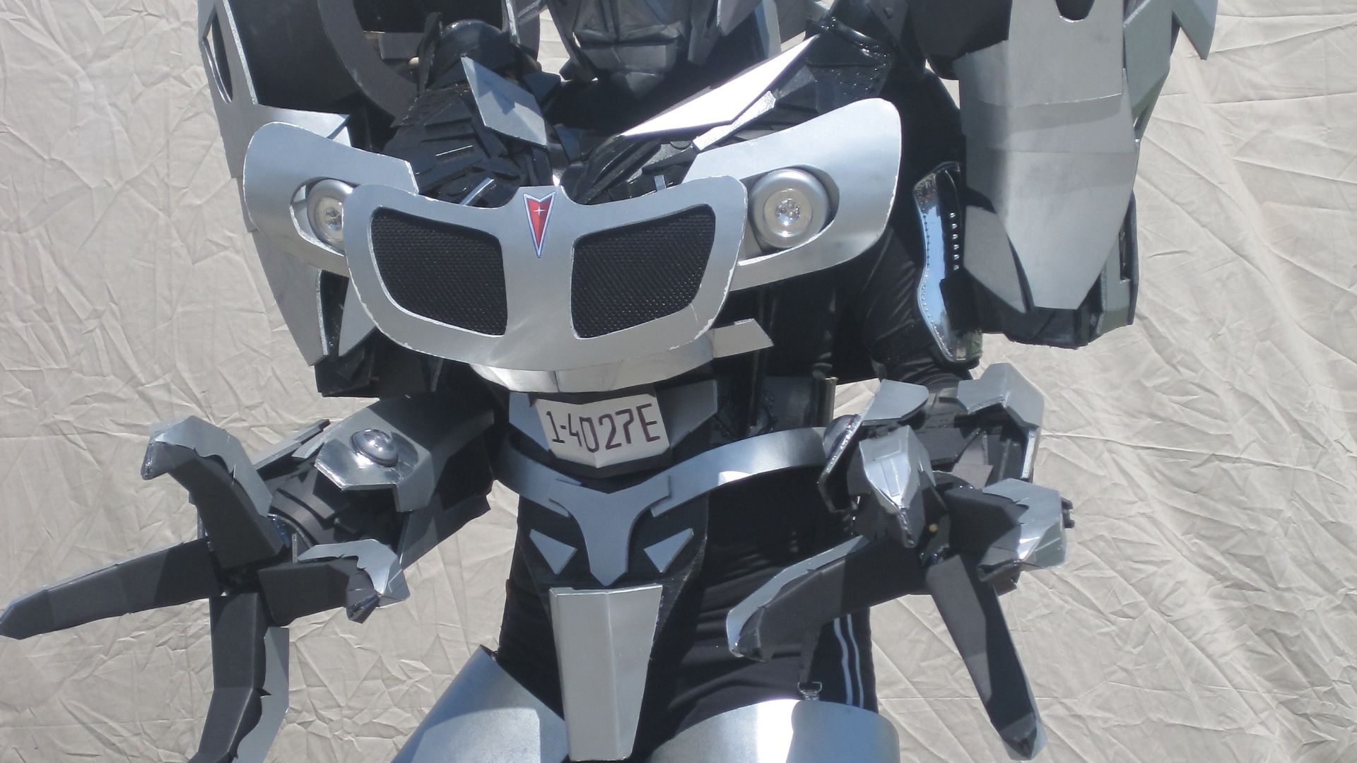 File:Jazz cosplayer at 2010 NCCBF 2010-04-18 10.JPG