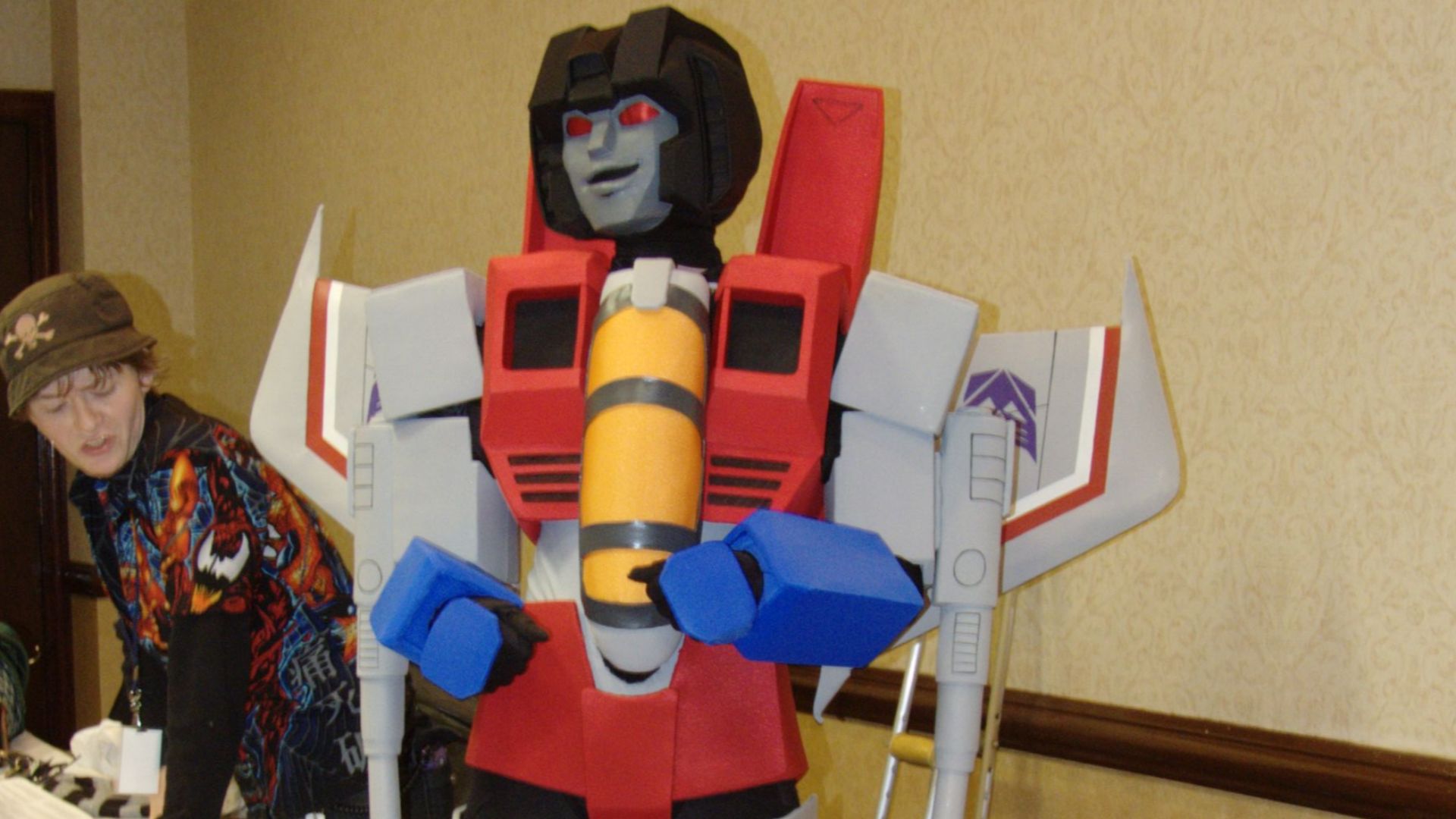File:All-Con 2008 - Starscream Cosplayer.jpg
