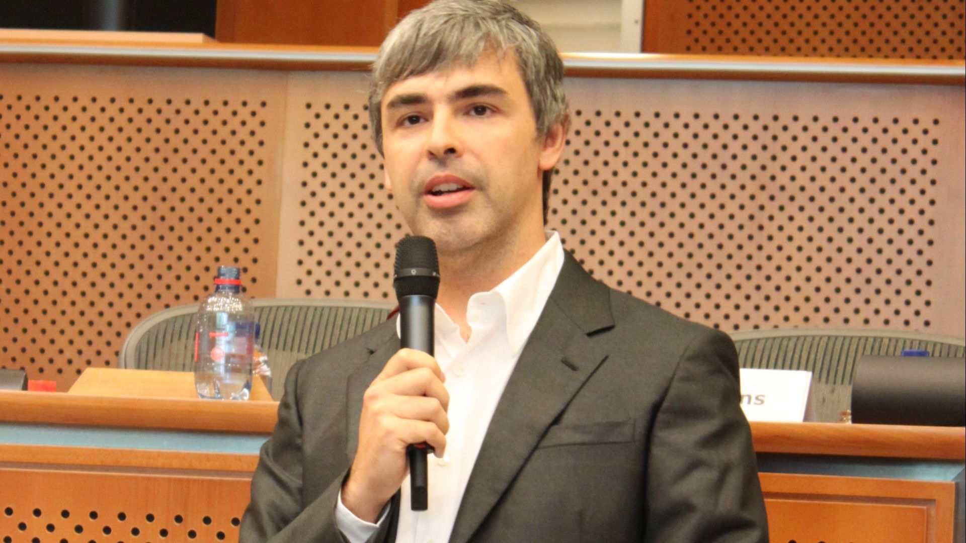 File:Larry Page in the European Parliament, 17.06.2009.jpg